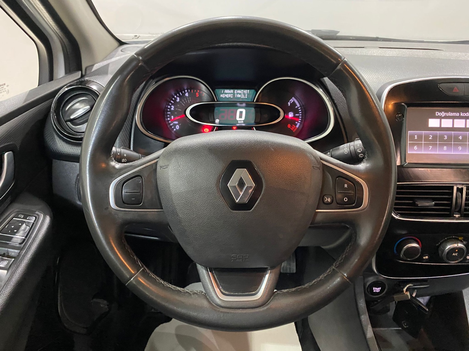 2018 Dizel Manuel Renault Clio Beyaz Gürel Tasarım Aksesuar Otomotiv San. Tic. Ltd. Şti.
