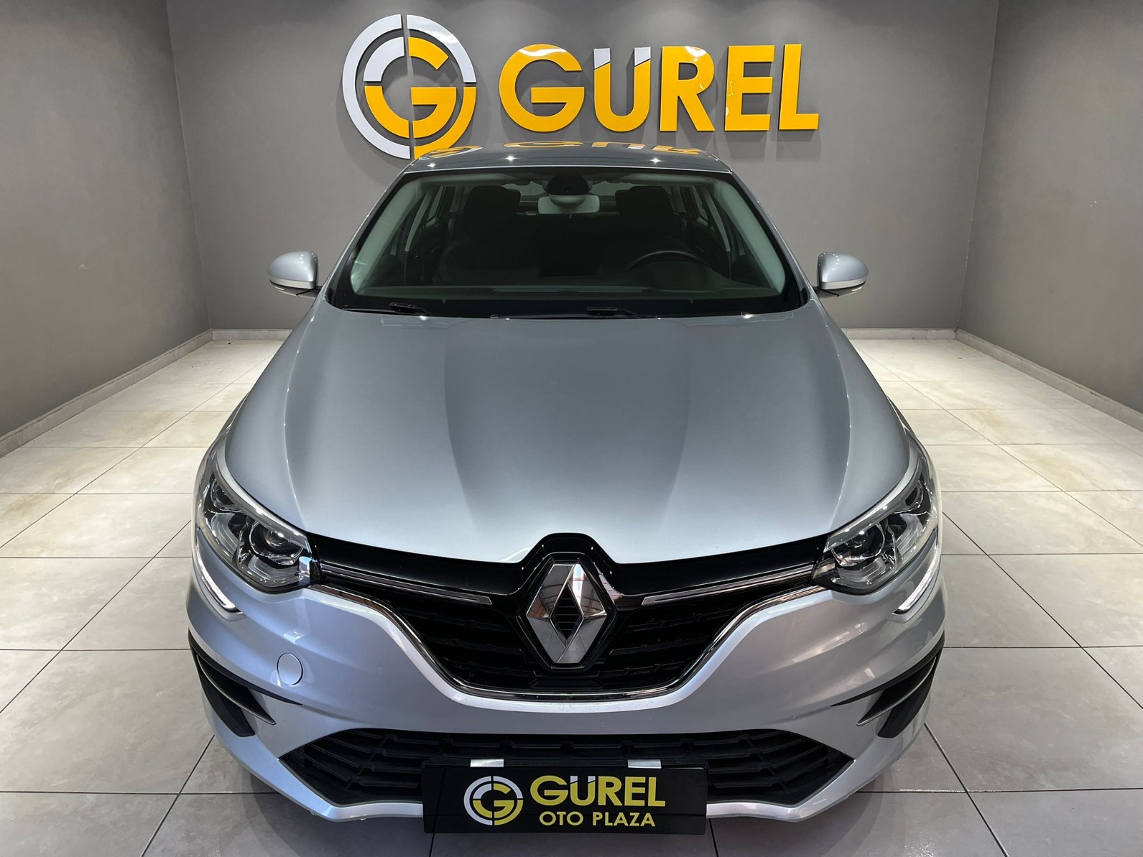2024 Benzin Otomatik Renault Megane Gümüş Gri Gürel Tasarım Aksesuar Otomotiv San. Tic. Ltd. Şti.