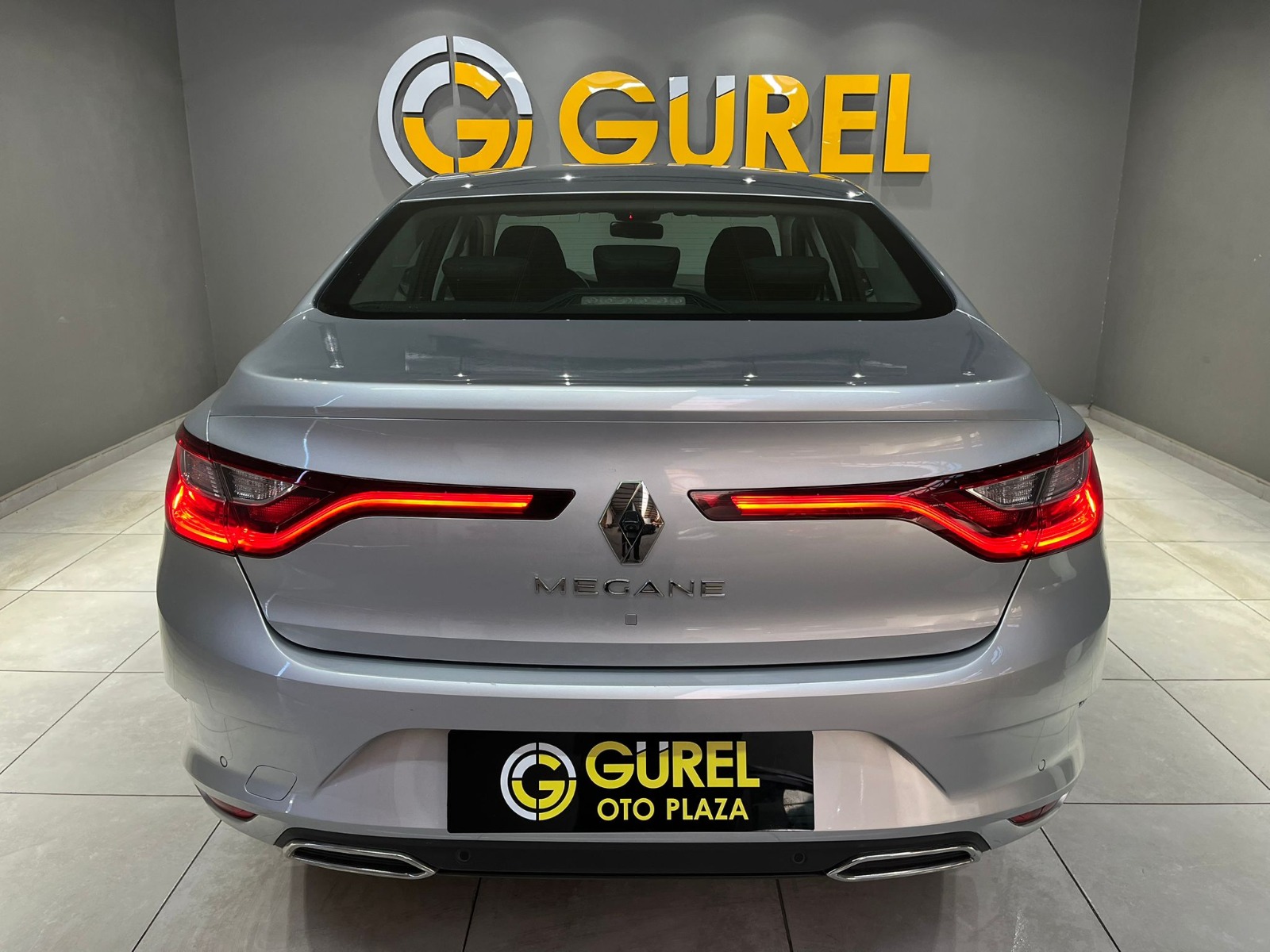 2024 Benzin Otomatik Renault Megane Gümüş Gri Gürel Tasarım Aksesuar Otomotiv San. Tic. Ltd. Şti.