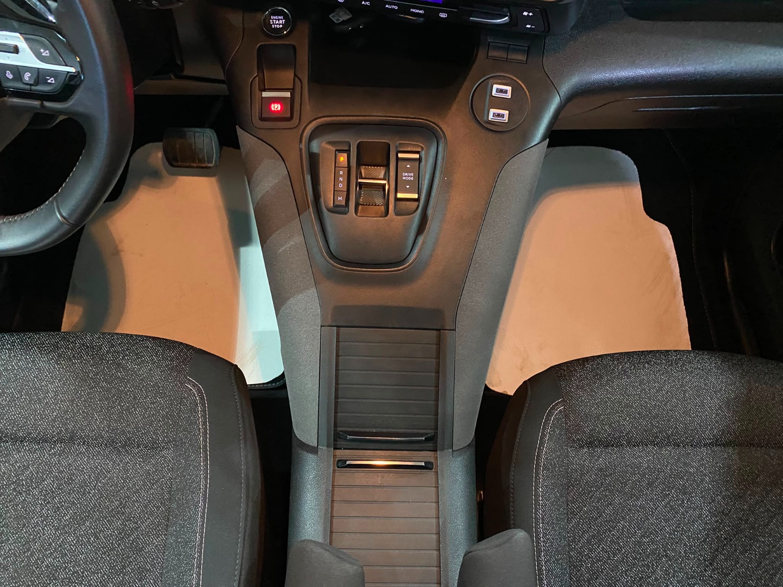 2025 Dizel Otomatik Peugeot Rifter Gri Gürel Tasarım Aksesuar Otomotiv San. Tic. Ltd. Şti.