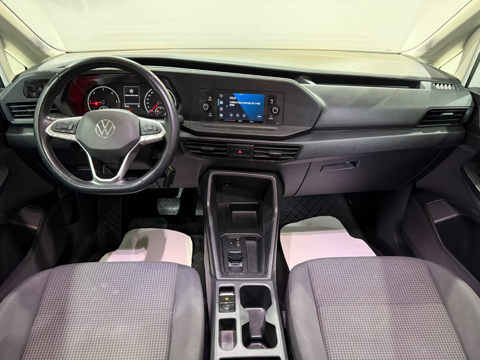 2022 Dizel Otomatik Volkswagen Caddy Beyaz Gürel Tasarım Aksesuar Otomotiv San. Tic. Ltd. Şti.