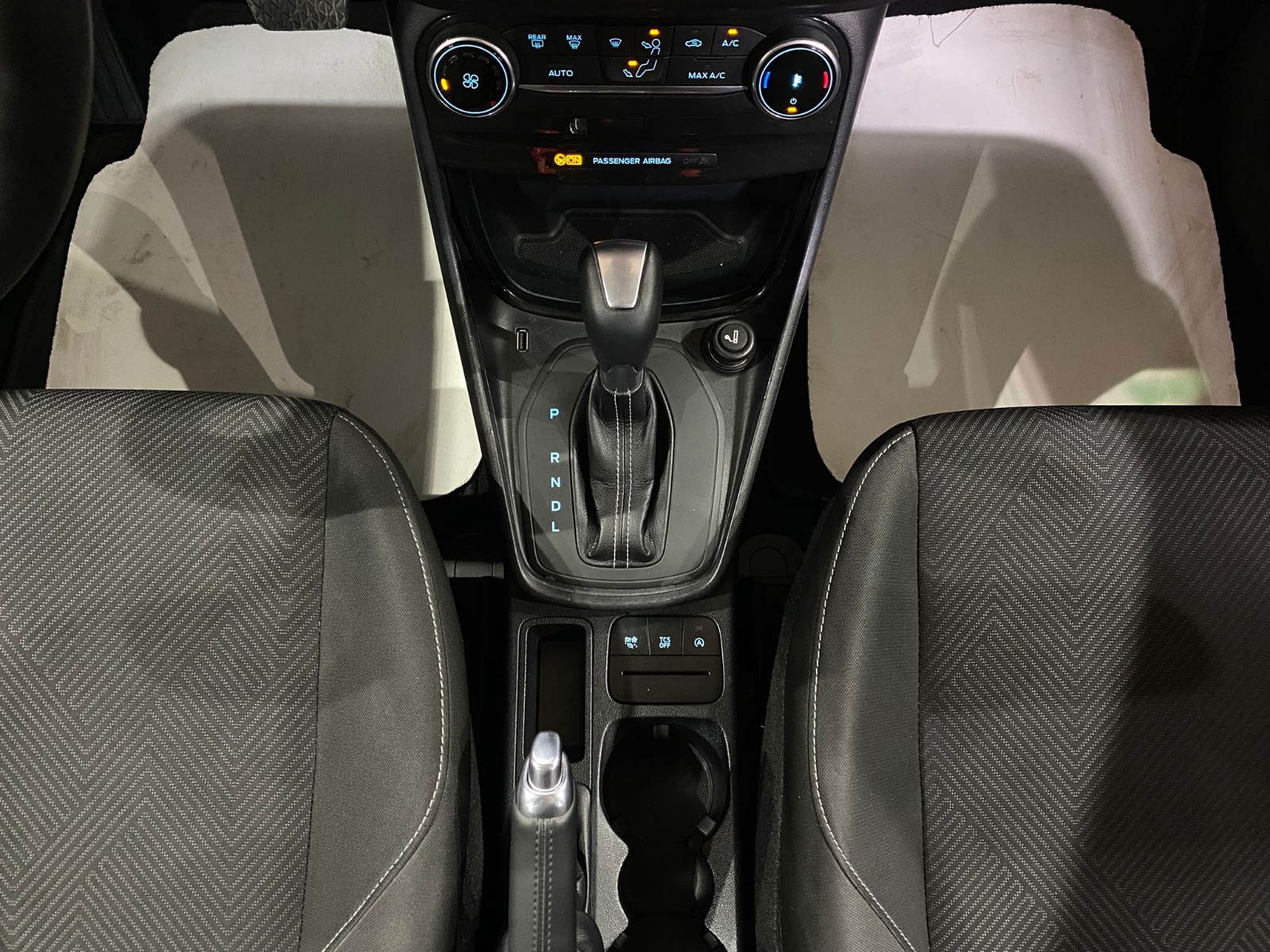 2020 Benzin Otomatik Ford Puma Kırmızı Gürel Tasarım Aksesuar Otomotiv San. Tic. Ltd. Şti.