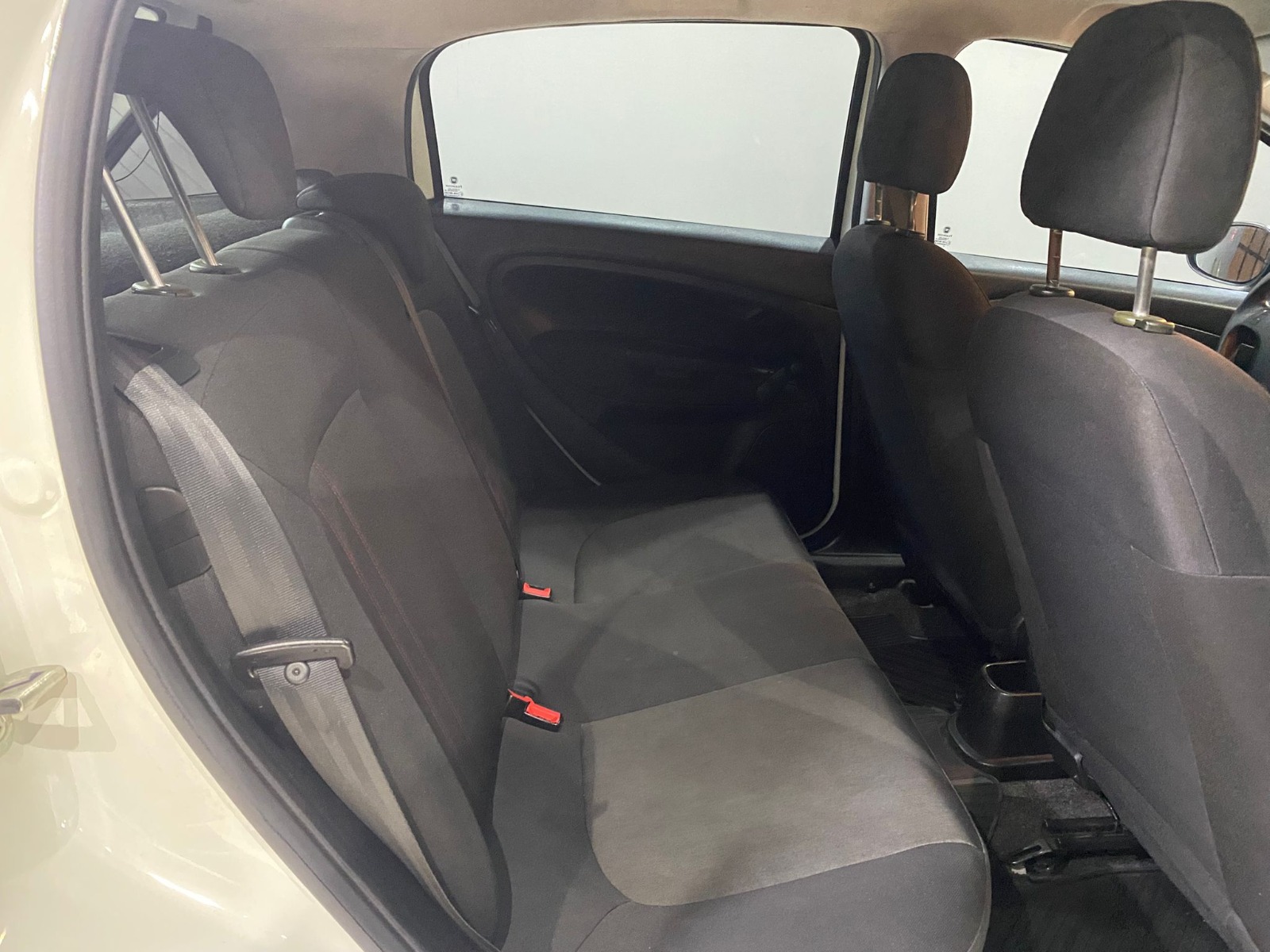 2014 Benzin Manuel Fiat Punto Beyaz Gürel Tasarım Aksesuar Otomotiv San. Tic. Ltd. Şti.