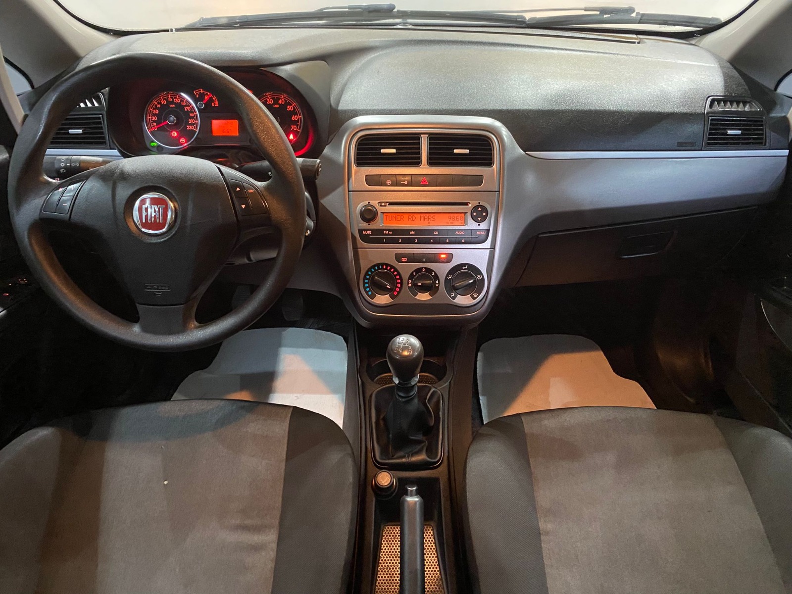2014 Benzin Manuel Fiat Punto Beyaz Gürel Tasarım Aksesuar Otomotiv San. Tic. Ltd. Şti.
