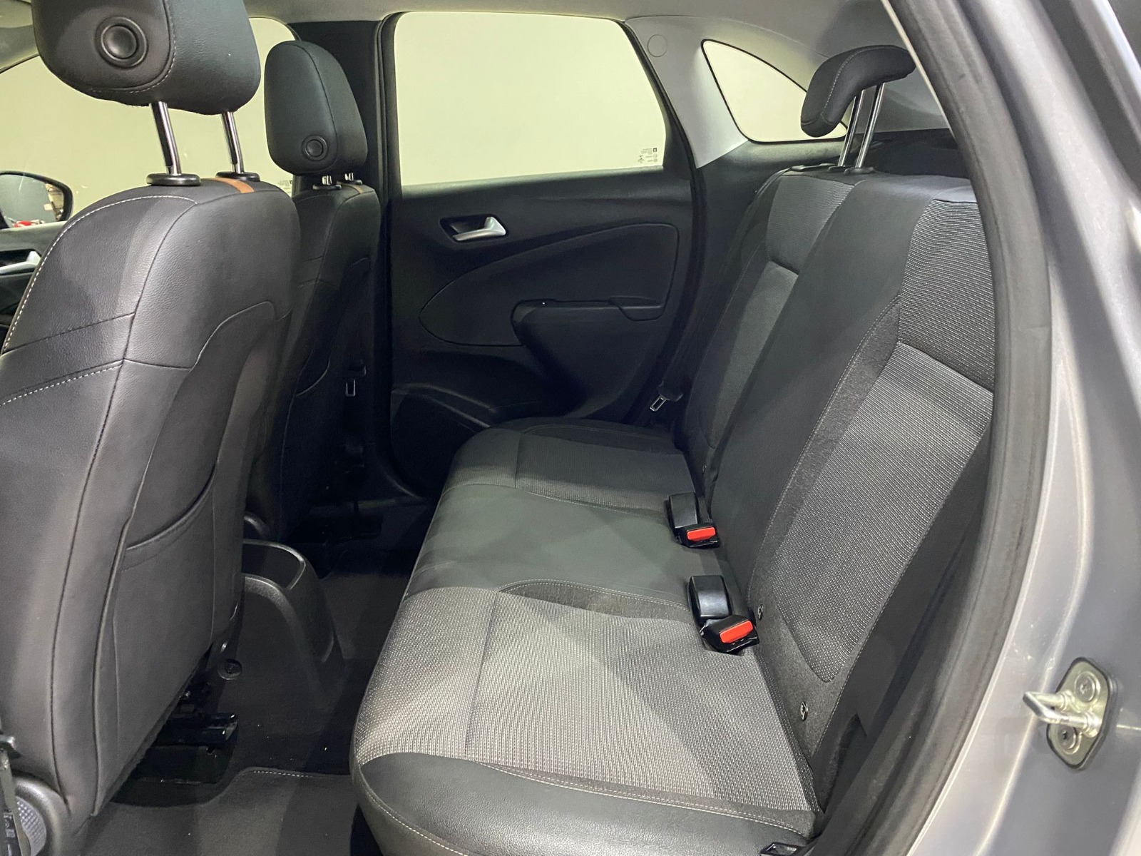 2021 Benzin Otomatik Opel Crossland Gri Gürel Tasarım Aksesuar Otomotiv San. Tic. Ltd. Şti.