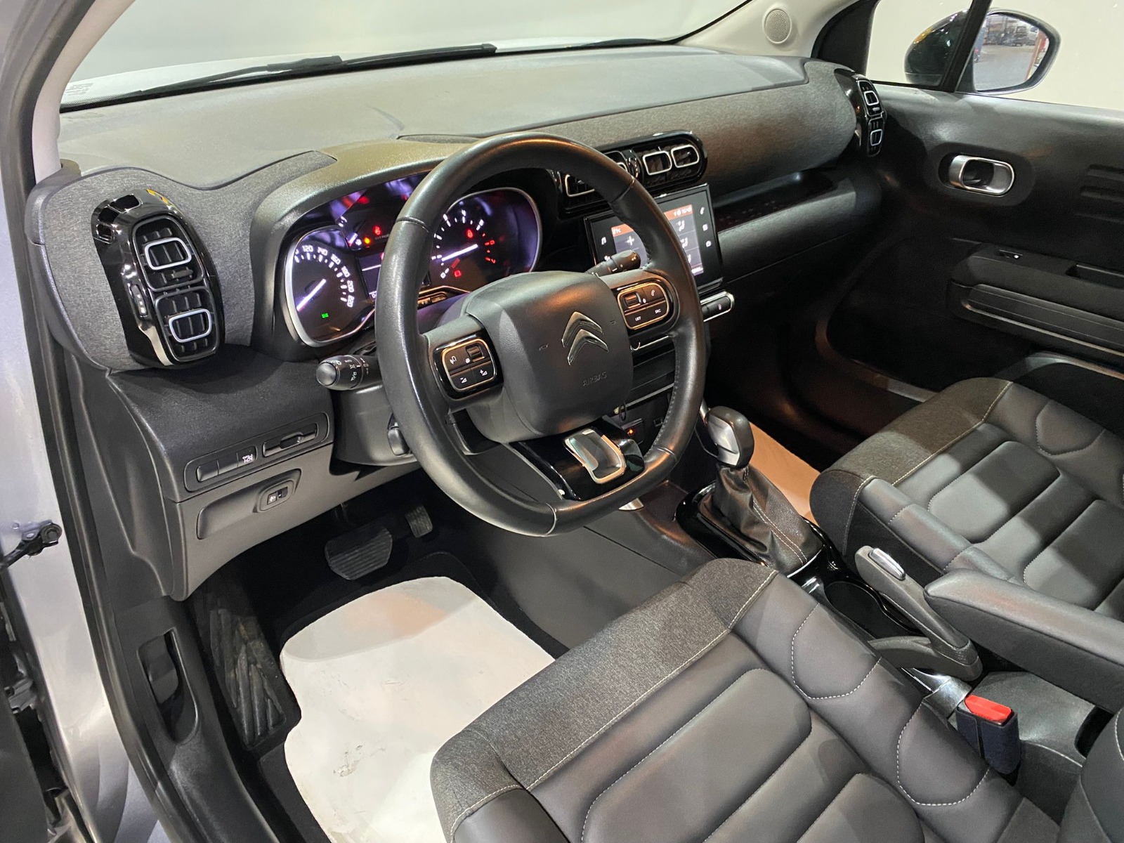 2022 Benzin Otomatik Citroen C3 AirCross Gümüş Gri Gürel Tasarım Aksesuar Otomotiv San. Tic. Ltd. Şti.