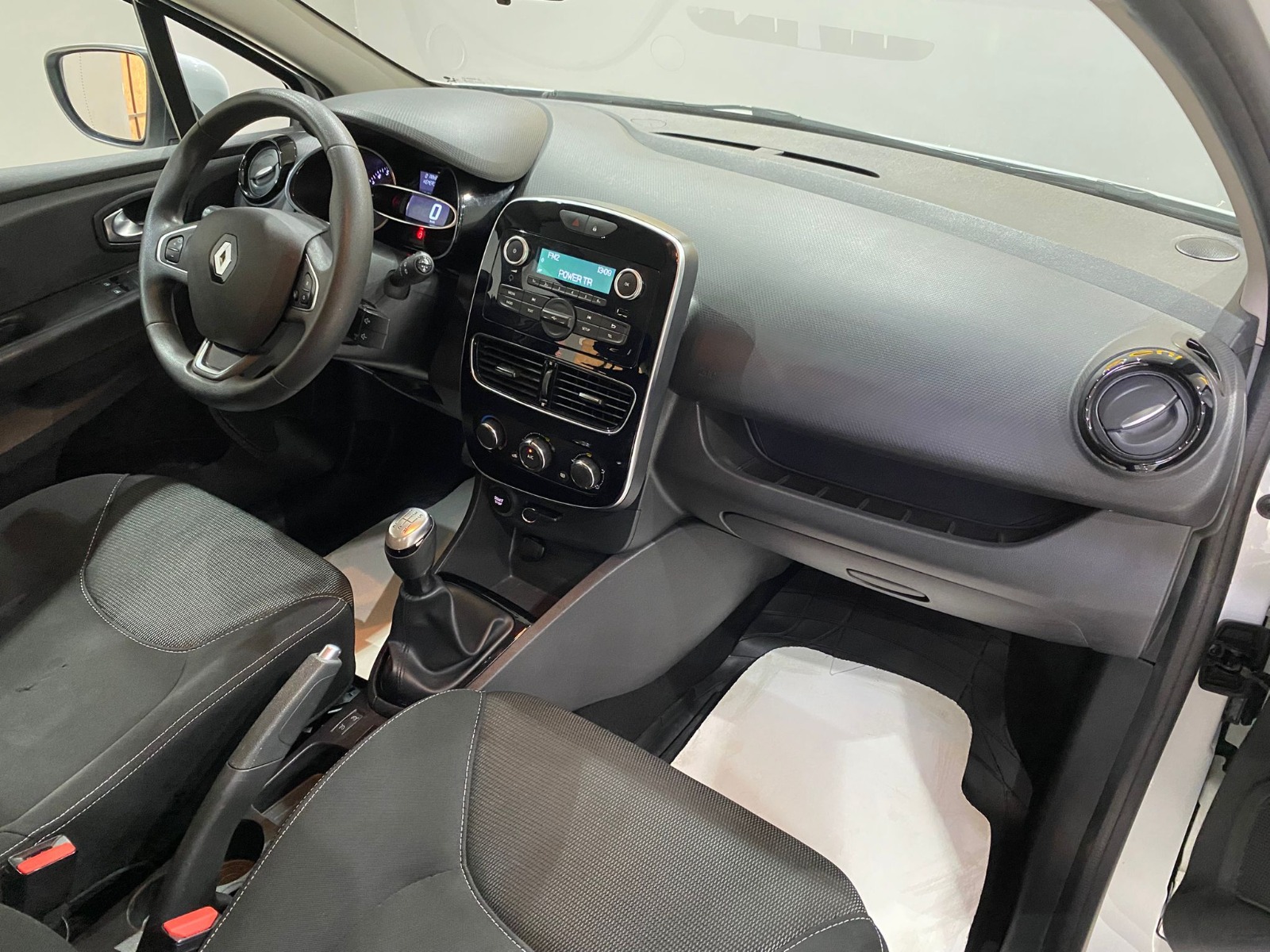 2020 Benzin Manuel Renault Clio Beyaz Gürel Tasarım Aksesuar Otomotiv San. Tic. Ltd. Şti.