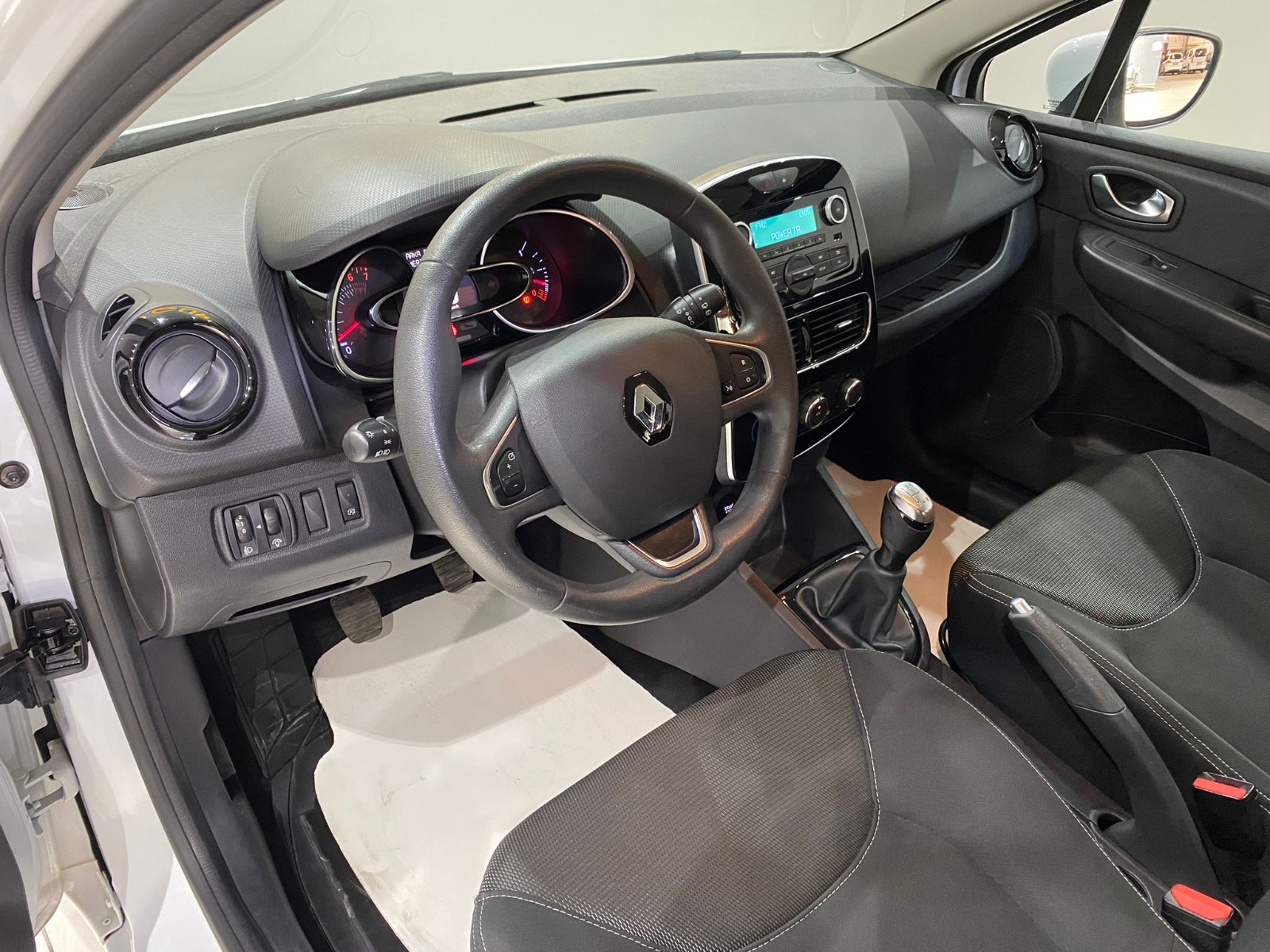 2020 Benzin Manuel Renault Clio Beyaz Gürel Tasarım Aksesuar Otomotiv San. Tic. Ltd. Şti.