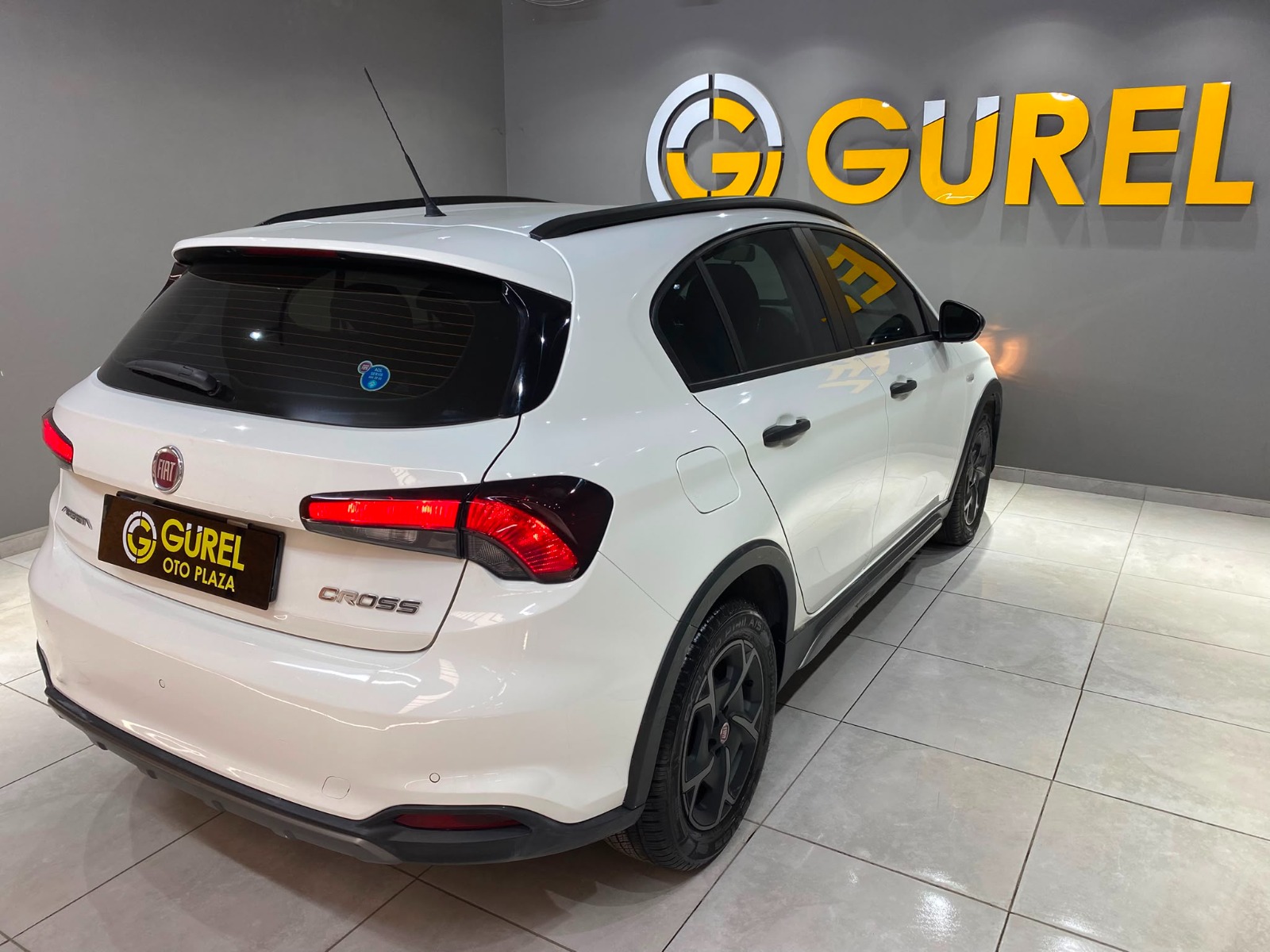 2022 Benzin Manuel Fiat Egea Cross Beyaz Gürel Tasarım Aksesuar Otomotiv San. Tic. Ltd. Şti.