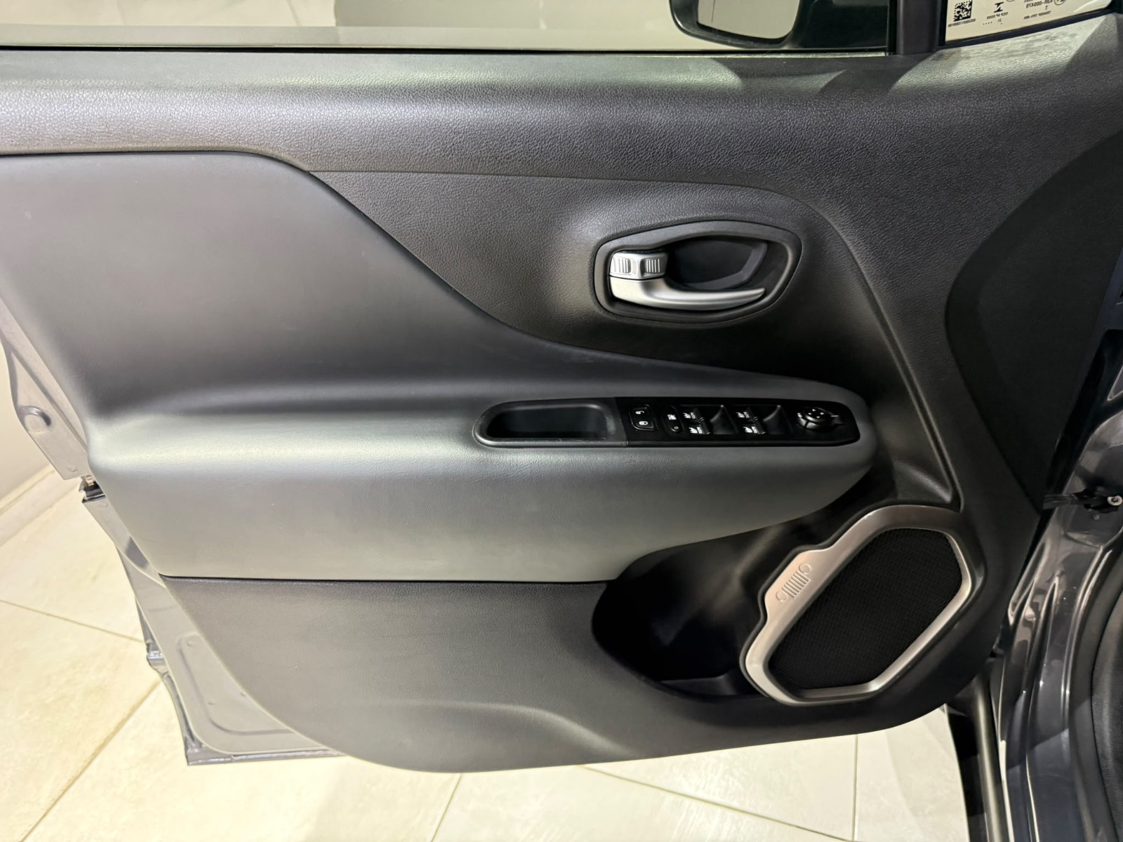 2022 Benzin Otomatik Jeep Renegade Gri Gürel Tasarım Aksesuar Otomotiv San. Tic. Ltd. Şti.