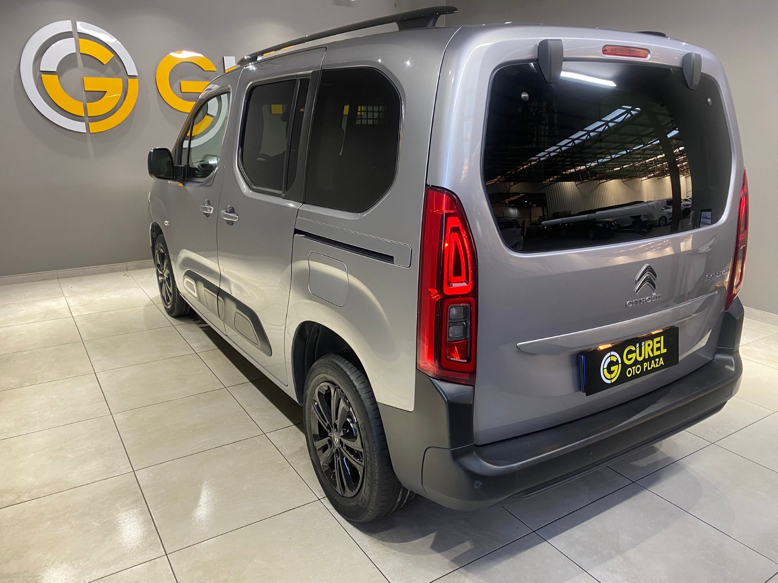 2022 Dizel Otomatik Citroen Berlingo Gri Gürel Tasarım Aksesuar Otomotiv San. Tic. Ltd. Şti.