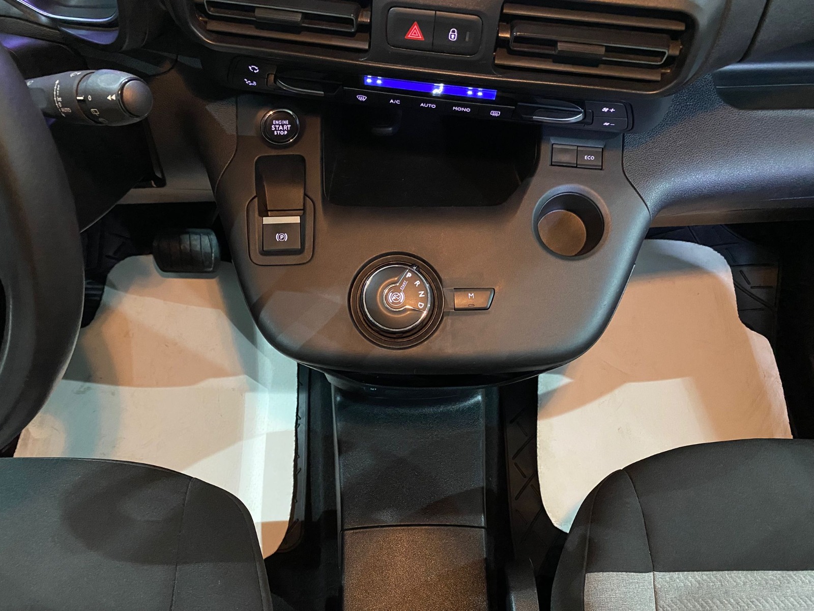 2022 Dizel Otomatik Citroen Berlingo Gri Gürel Tasarım Aksesuar Otomotiv San. Tic. Ltd. Şti.