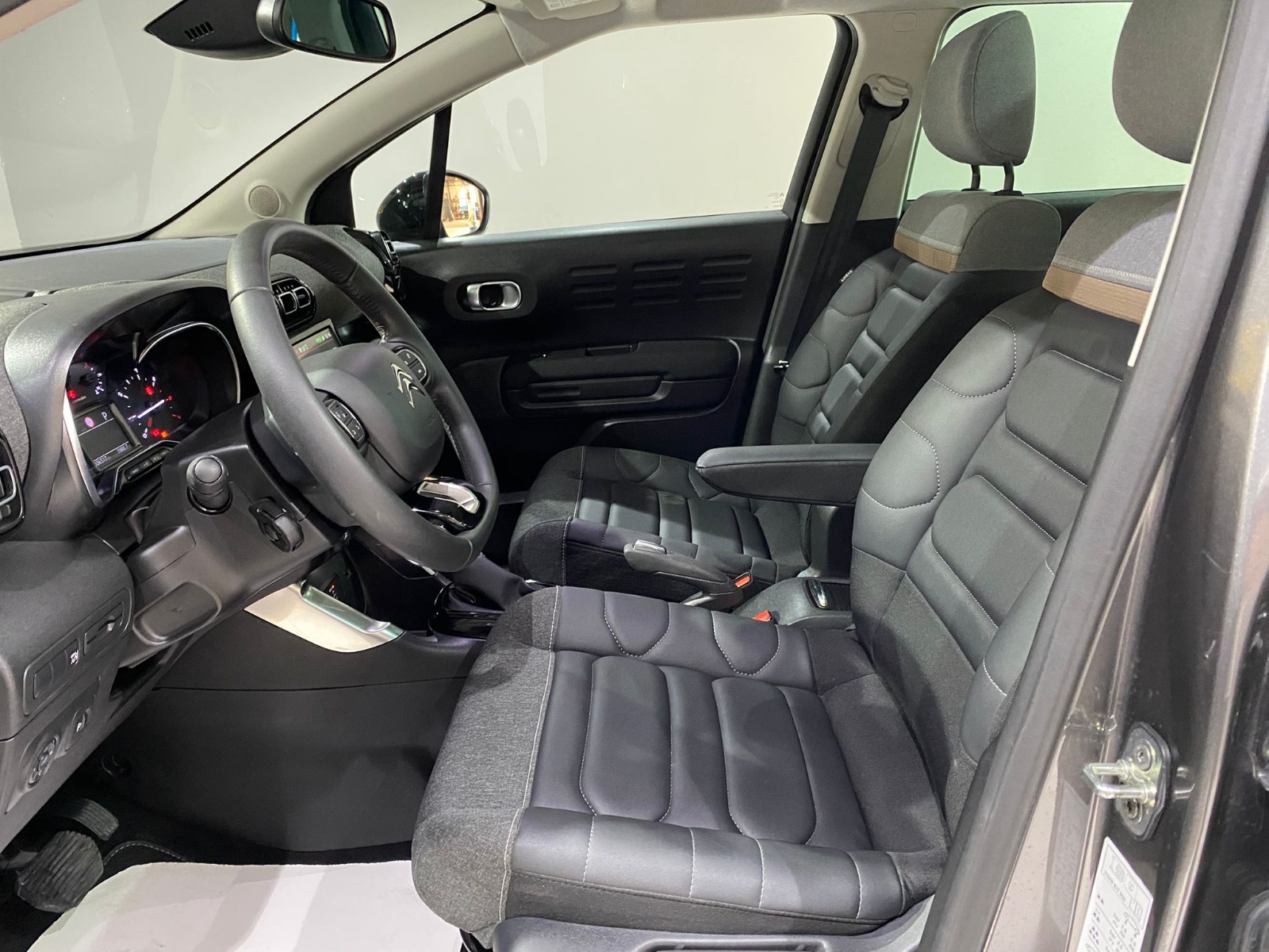 2024 Benzin Otomatik Citroen C3 AirCross Gri Gürel Tasarım Aksesuar Otomotiv San. Tic. Ltd. Şti.