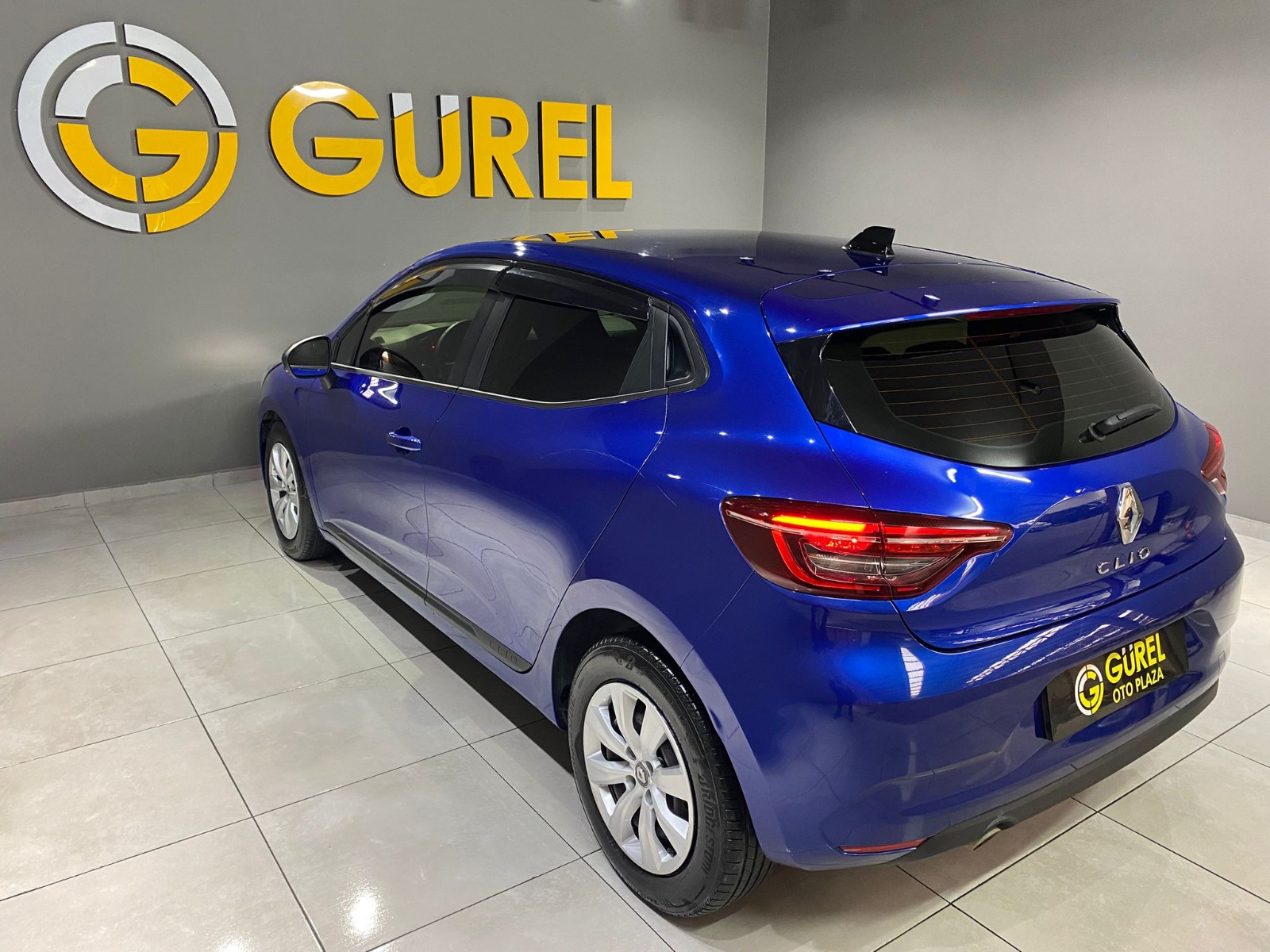 2023 Benzin Manuel Renault Clio Mavi Gürel Tasarım Aksesuar Otomotiv San. Tic. Ltd. Şti.