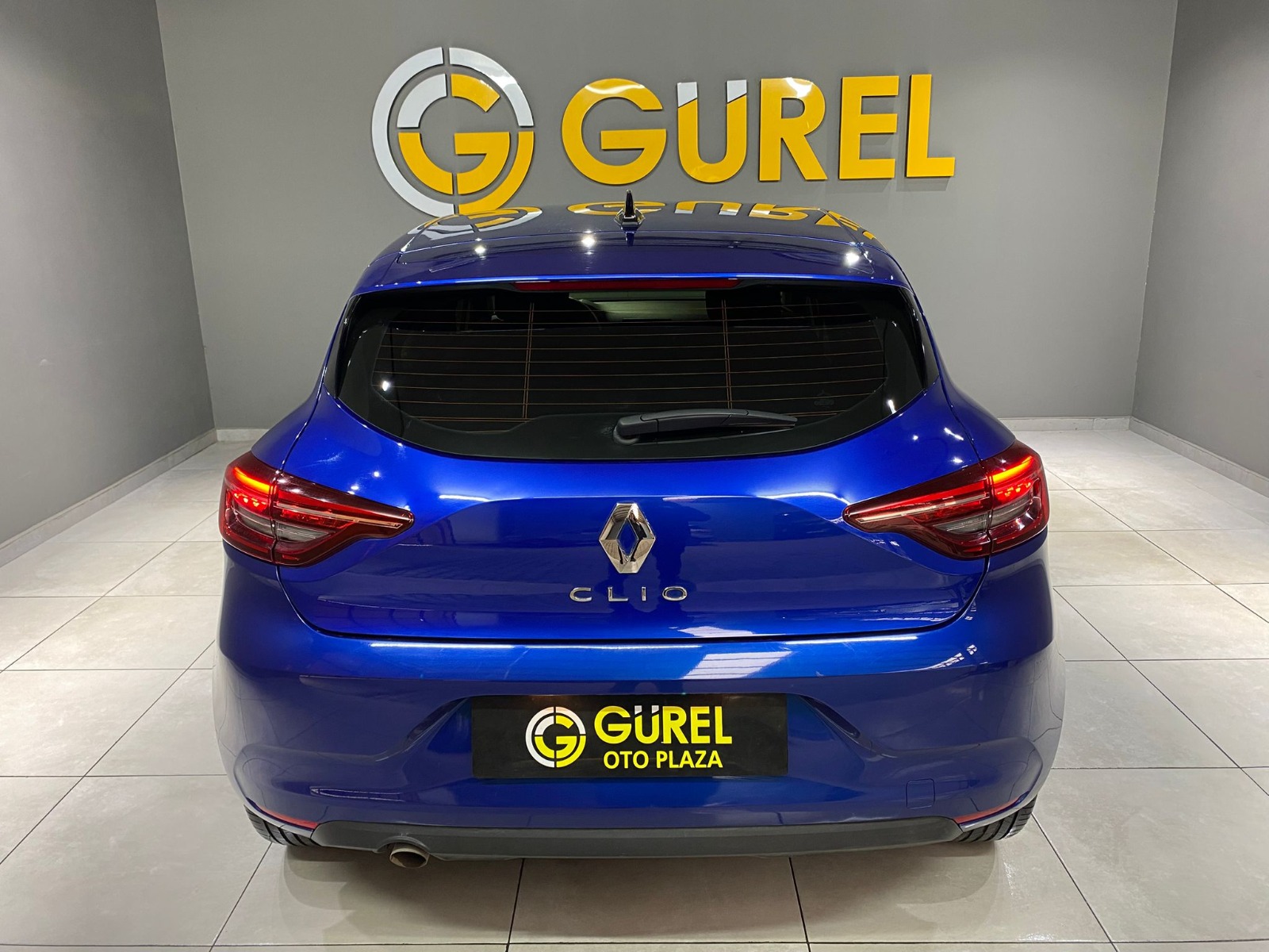 2023 Benzin Manuel Renault Clio Mavi Gürel Tasarım Aksesuar Otomotiv San. Tic. Ltd. Şti.