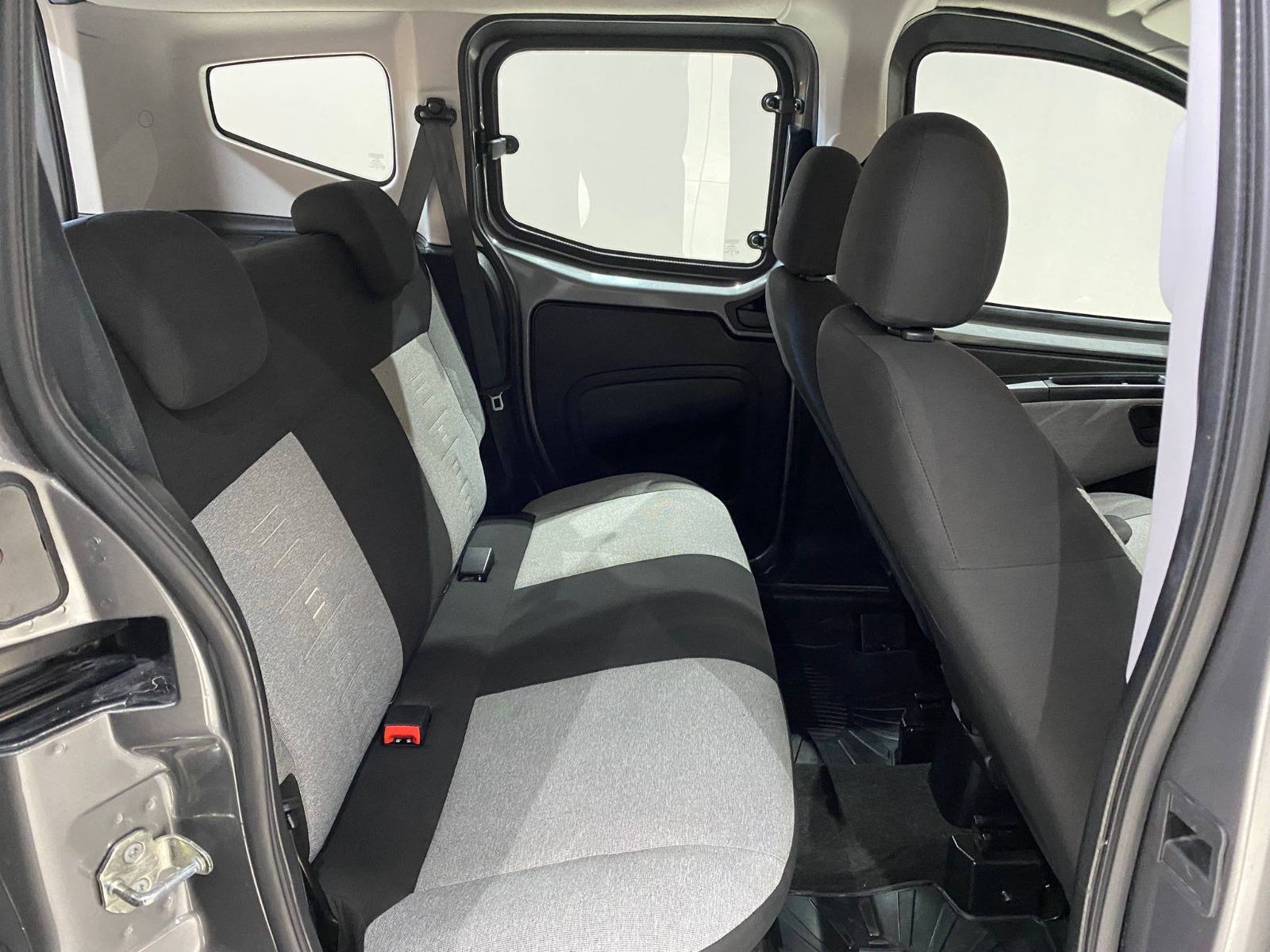 2023 Dizel Manuel Fiat Fiorino Gri Gürel Tasarım Aksesuar Otomotiv San. Tic. Ltd. Şti.