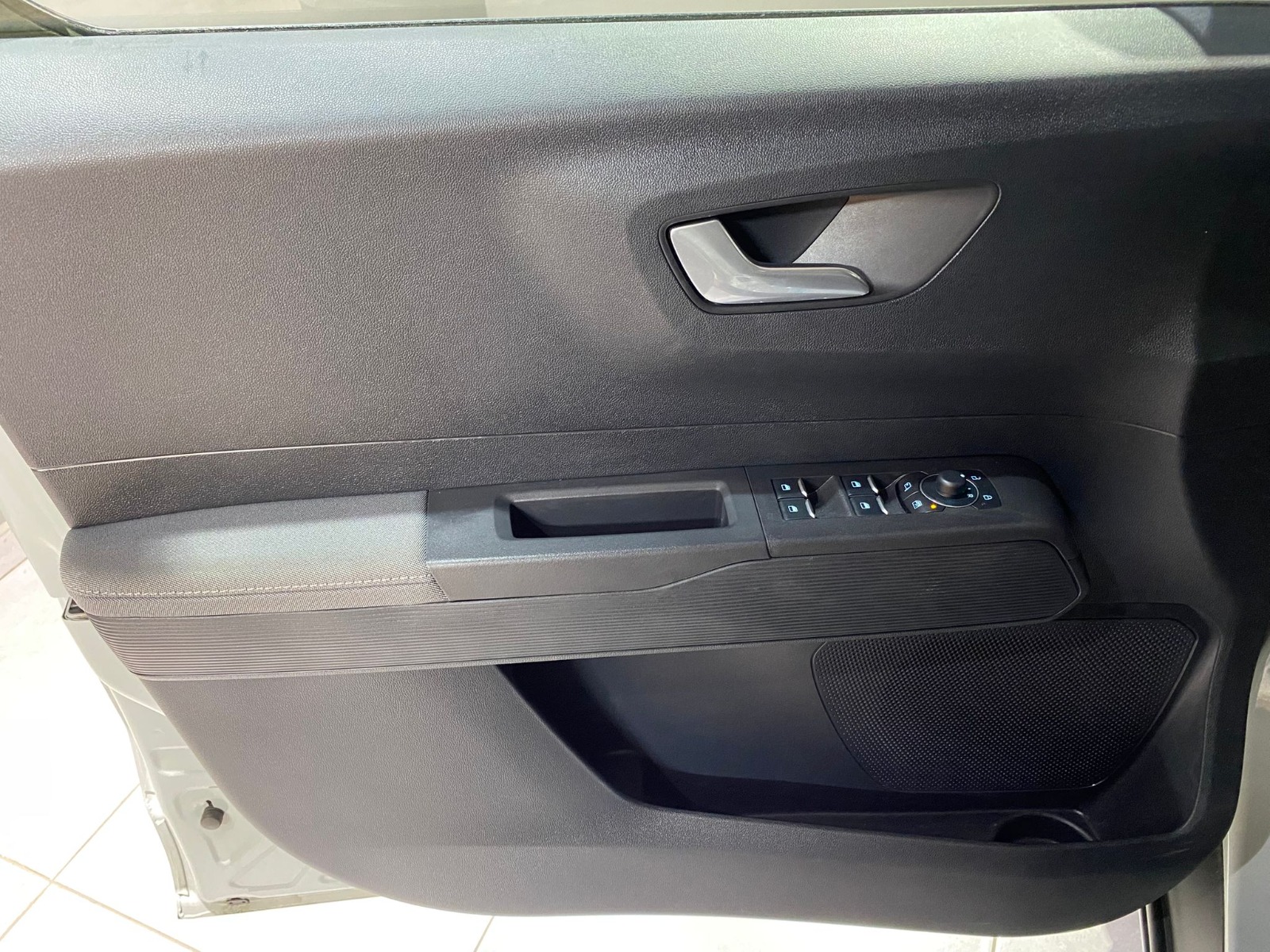 2024 Dizel Manuel Ford Tourneo Courier Gri Gürel Tasarım Aksesuar Otomotiv San. Tic. Ltd. Şti.