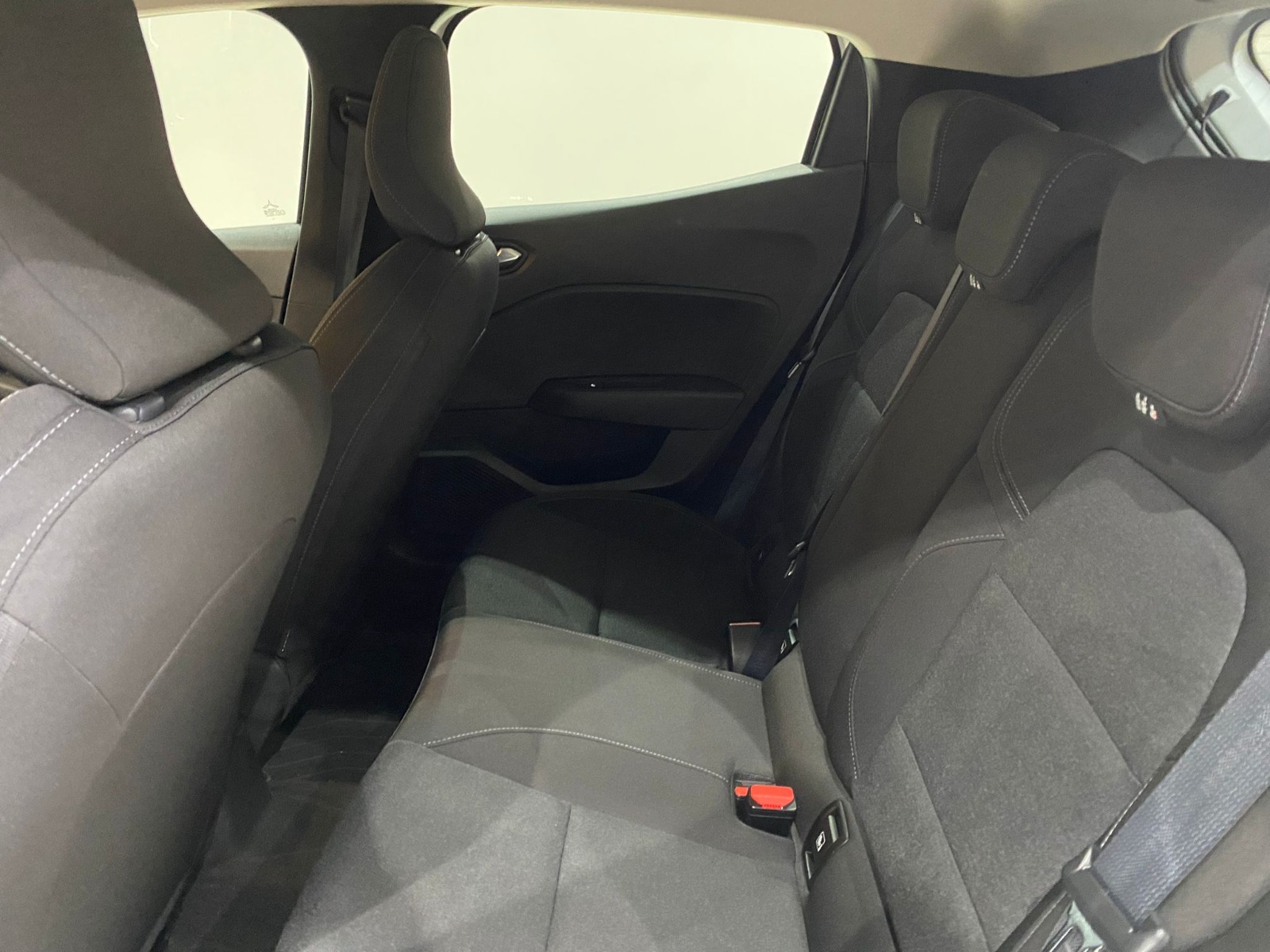 2023 Benzin Otomatik Renault Clio Beyaz Gürel Tasarım Aksesuar Otomotiv San. Tic. Ltd. Şti.