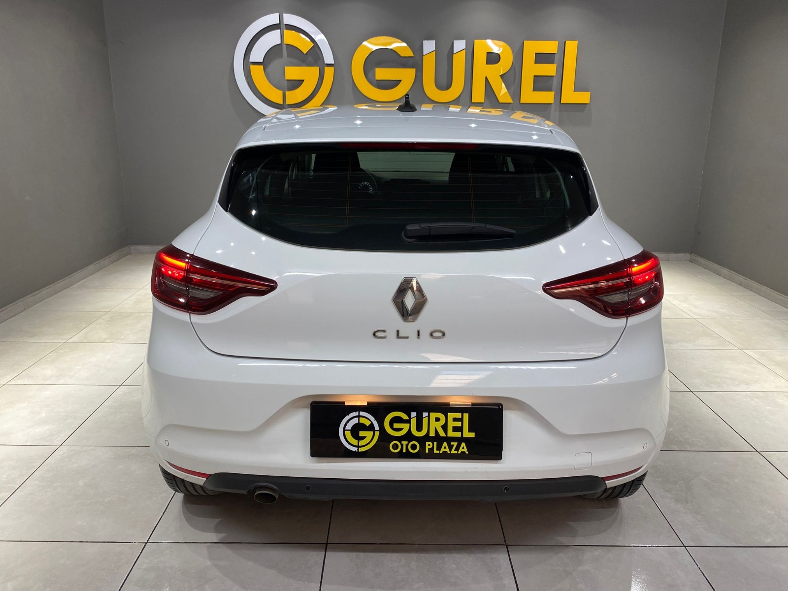 2023 Benzin Otomatik Renault Clio Beyaz Gürel Tasarım Aksesuar Otomotiv San. Tic. Ltd. Şti.