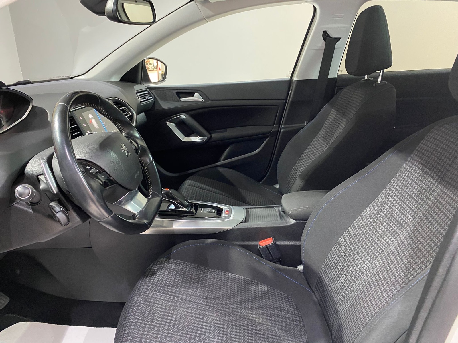 2020 Benzin Otomatik Peugeot 308 Beyaz Gürel Tasarım Aksesuar Otomotiv San. Tic. Ltd. Şti.