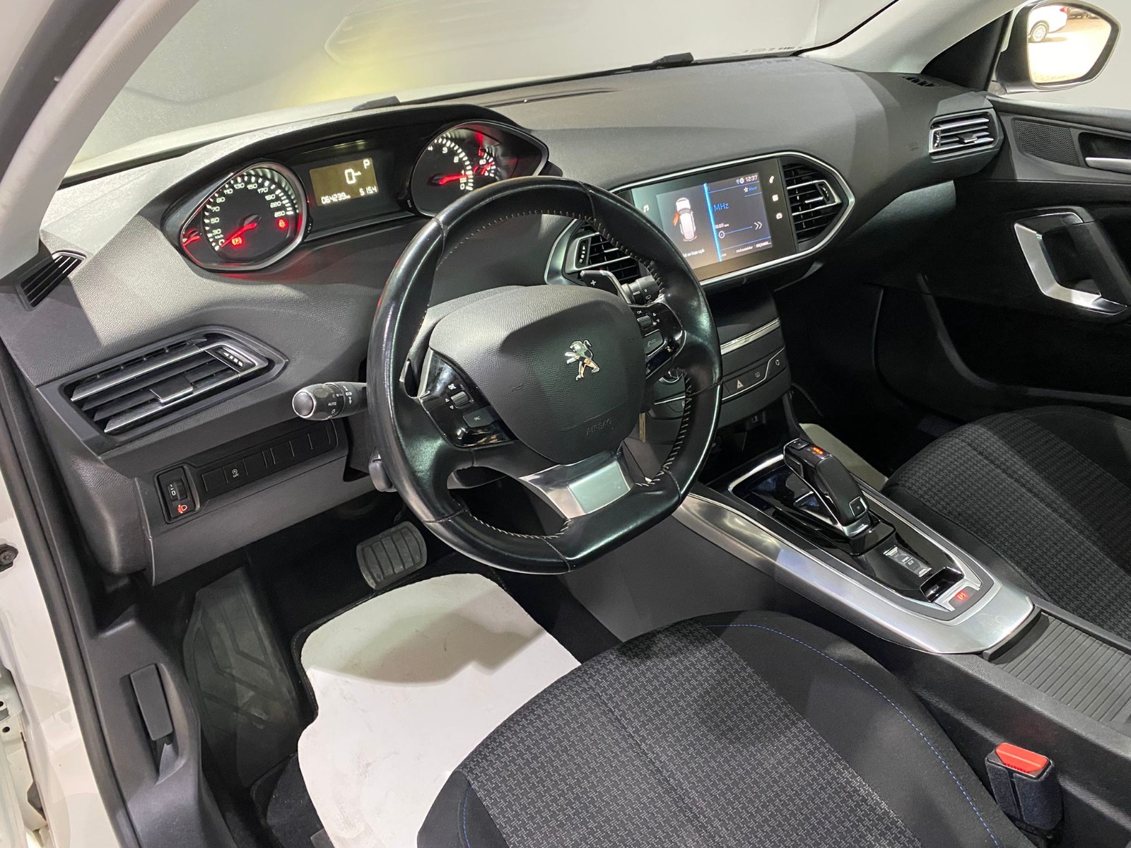 2020 Benzin Otomatik Peugeot 308 Beyaz Gürel Tasarım Aksesuar Otomotiv San. Tic. Ltd. Şti.
