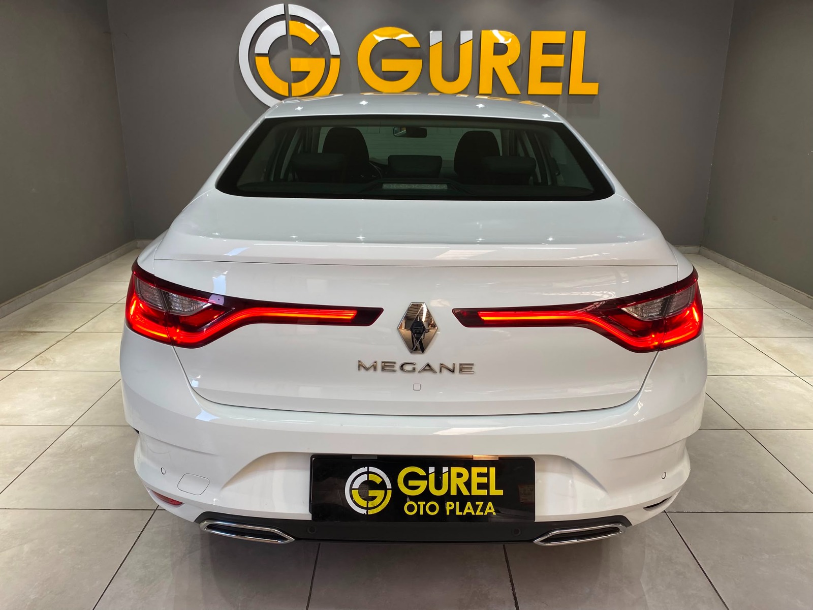 2023 Benzin Otomatik Renault Megane Beyaz Gürel Tasarım Aksesuar Otomotiv San. Tic. Ltd. Şti.