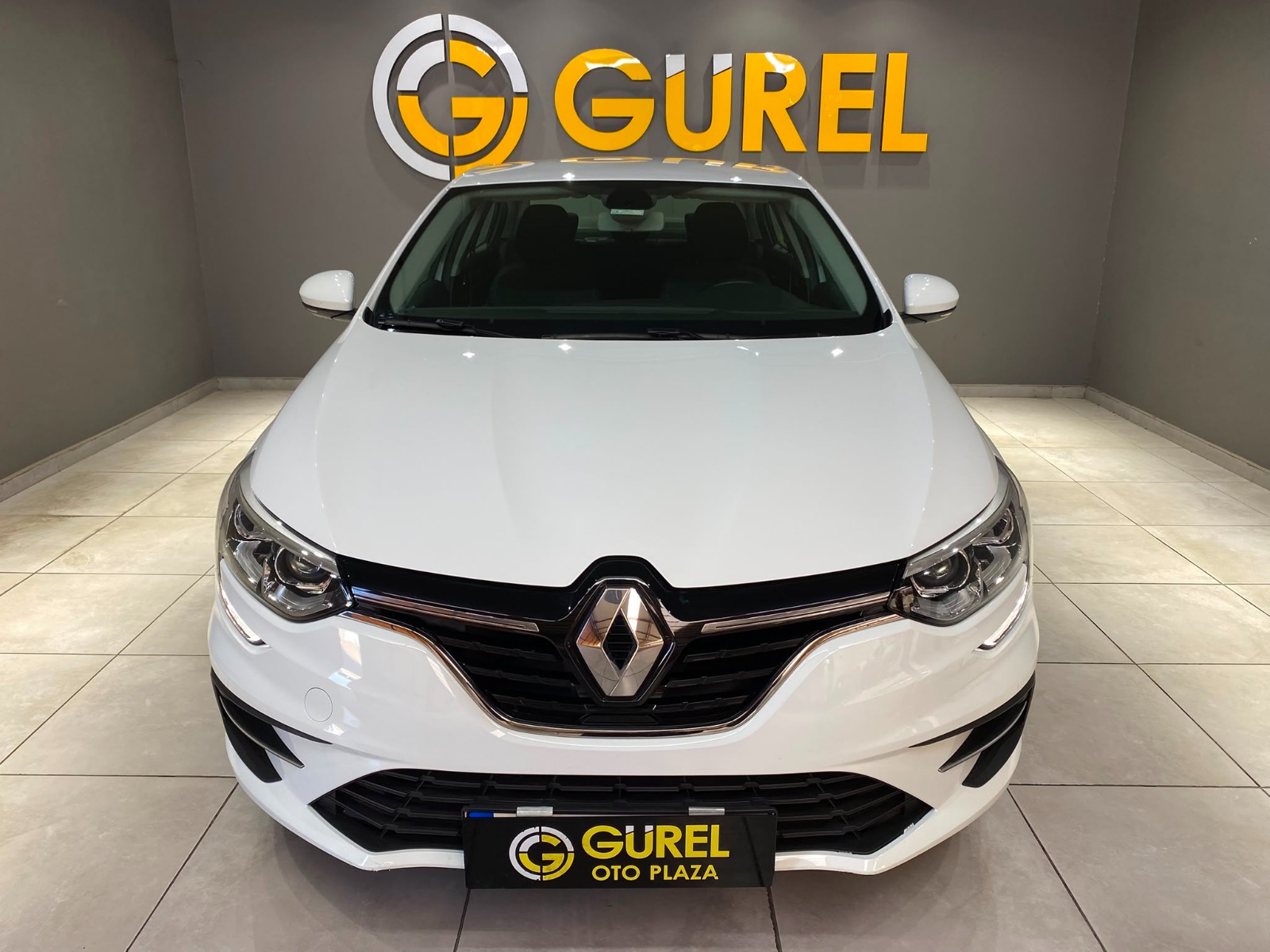 2023 Benzin Otomatik Renault Megane Beyaz Gürel Tasarım Aksesuar Otomotiv San. Tic. Ltd. Şti.
