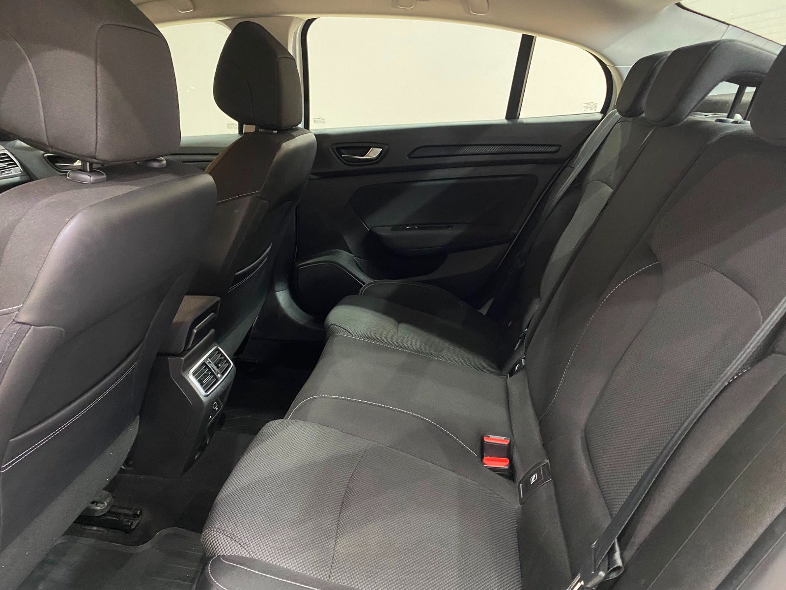 2023 Benzin Otomatik Renault Megane Beyaz Gürel Tasarım Aksesuar Otomotiv San. Tic. Ltd. Şti.