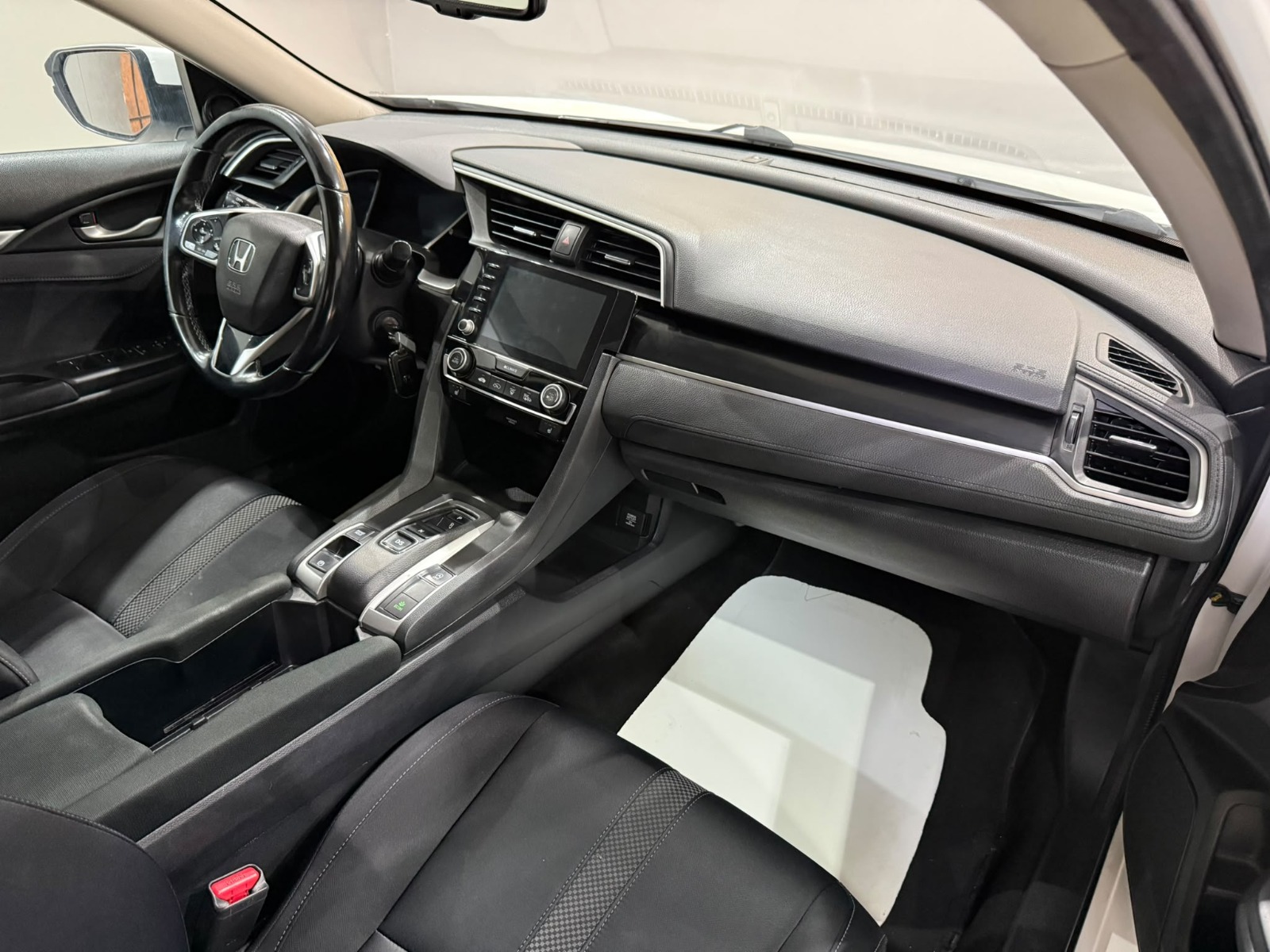 2020 Dizel Otomatik Honda Civic Beyaz Gürel Tasarım Aksesuar Otomotiv San. Tic. Ltd. Şti.