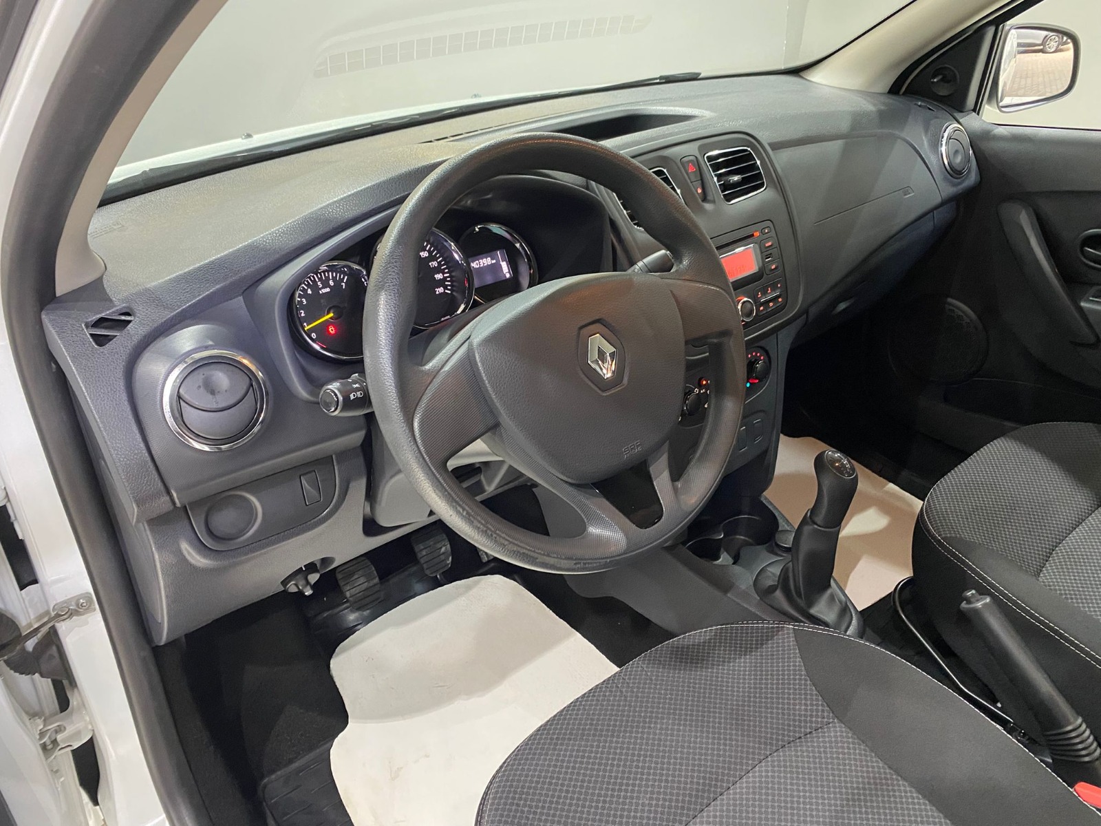 2016 Benzin Manuel Renault Symbol Beyaz Gürel Tasarım Aksesuar Otomotiv San. Tic. Ltd. Şti.