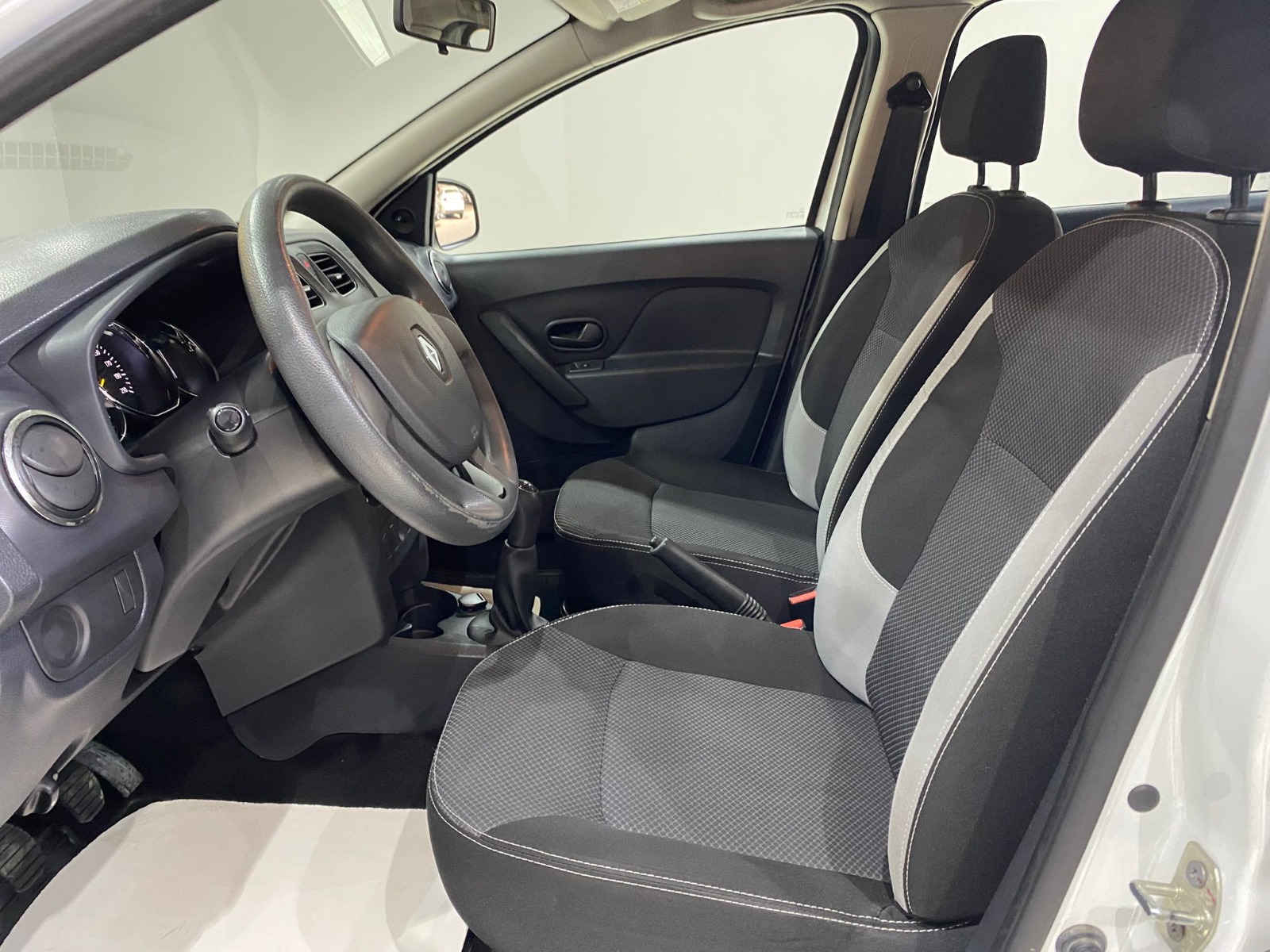 2016 Benzin Manuel Renault Symbol Beyaz Gürel Tasarım Aksesuar Otomotiv San. Tic. Ltd. Şti.