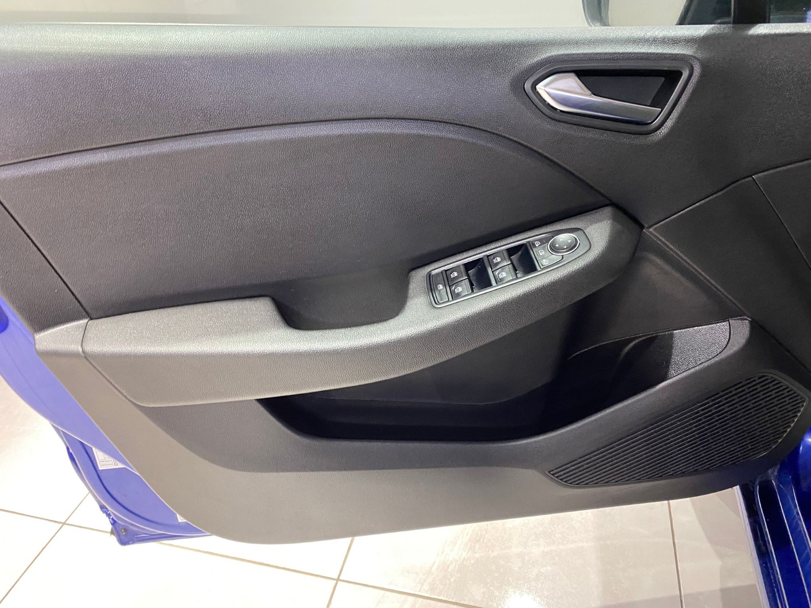 2023 Benzin Otomatik Renault Clio Mavi Gürel Tasarım Aksesuar Otomotiv San. Tic. Ltd. Şti.