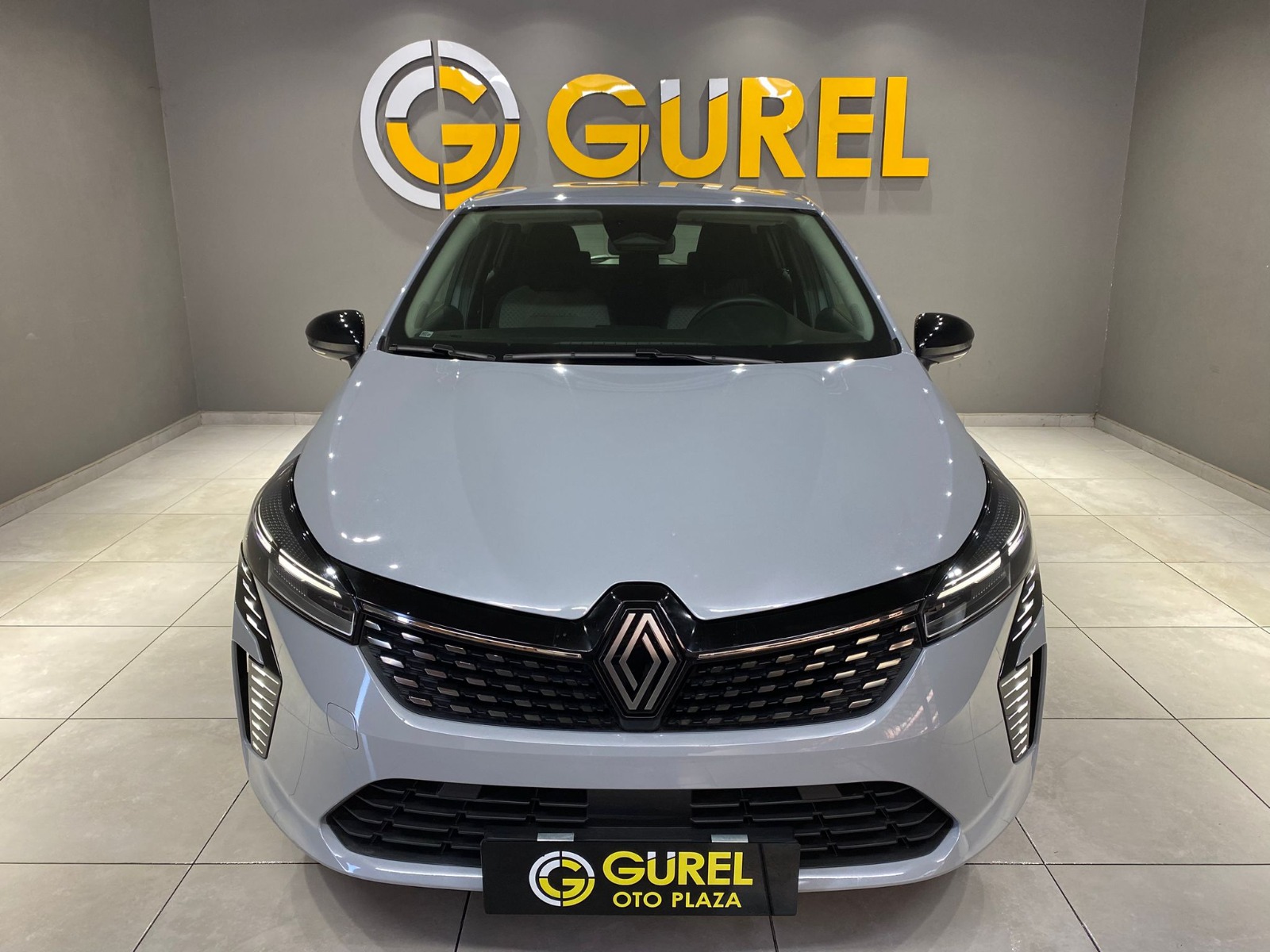 2025 Benzin Otomatik Renault Clio Gri Gürel Tasarım Aksesuar Otomotiv San. Tic. Ltd. Şti.