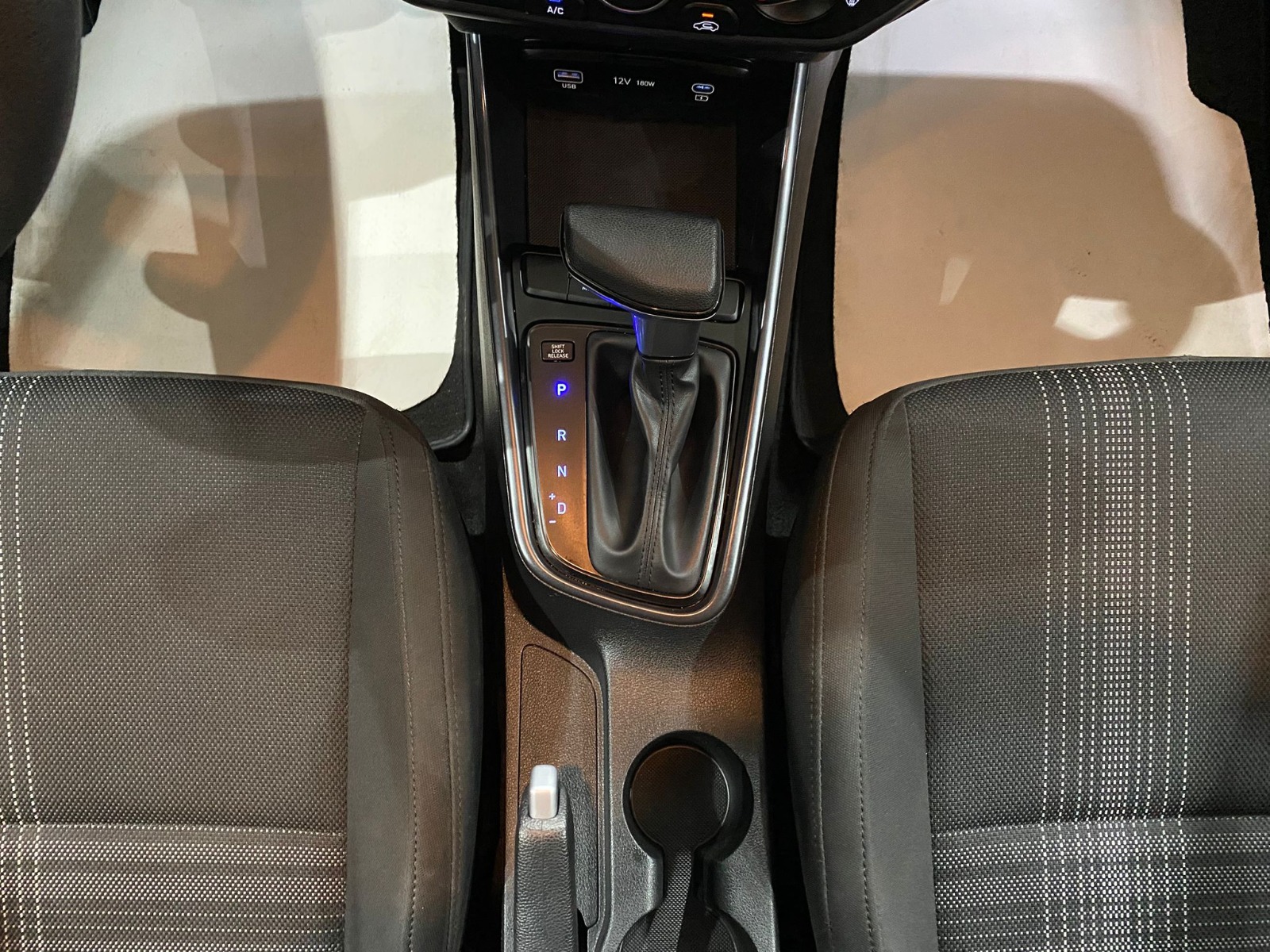 2024 Benzin Otomatik Hyundai i20 Beyaz Gürel Tasarım Aksesuar Otomotiv San. Tic. Ltd. Şti.
