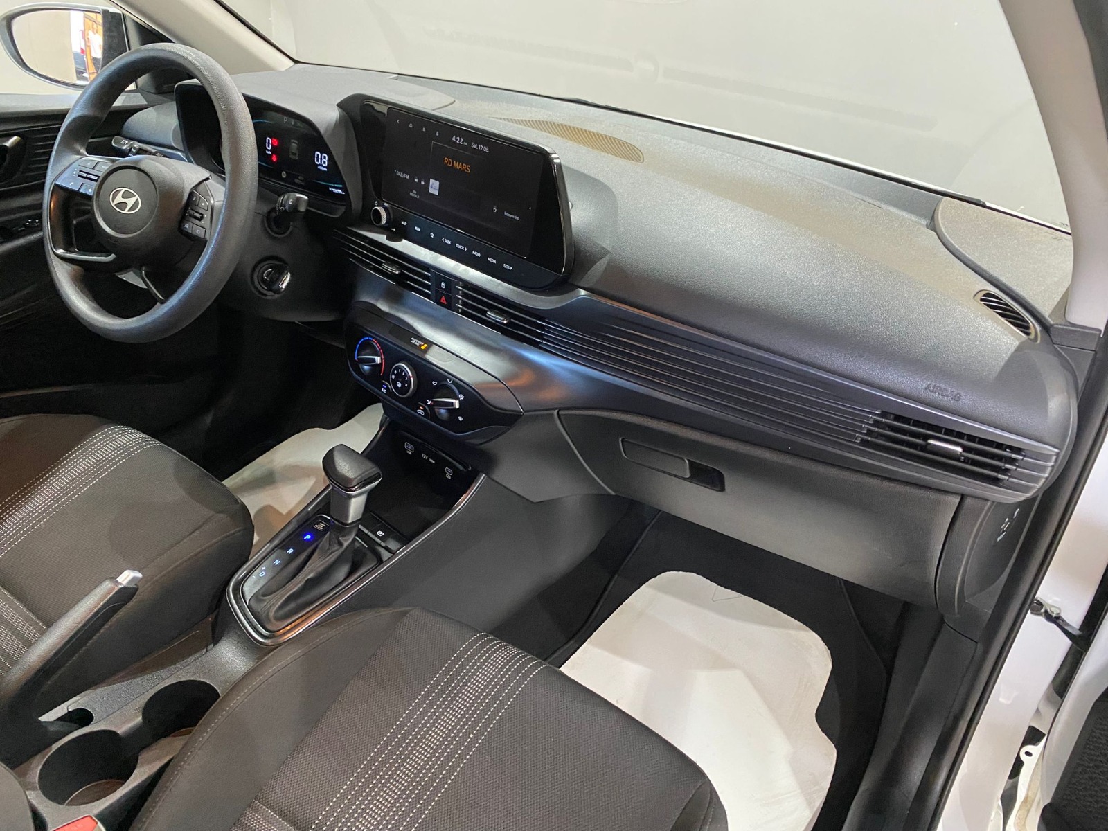 2024 Benzin Otomatik Hyundai i20 Beyaz Gürel Tasarım Aksesuar Otomotiv San. Tic. Ltd. Şti.