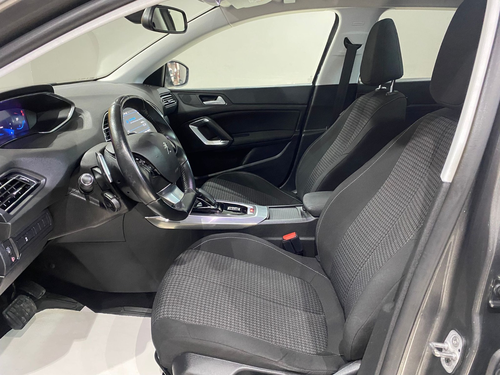 2021 Benzin Otomatik Peugeot 308 Gri Gürel Tasarım Aksesuar Otomotiv San. Tic. Ltd. Şti.