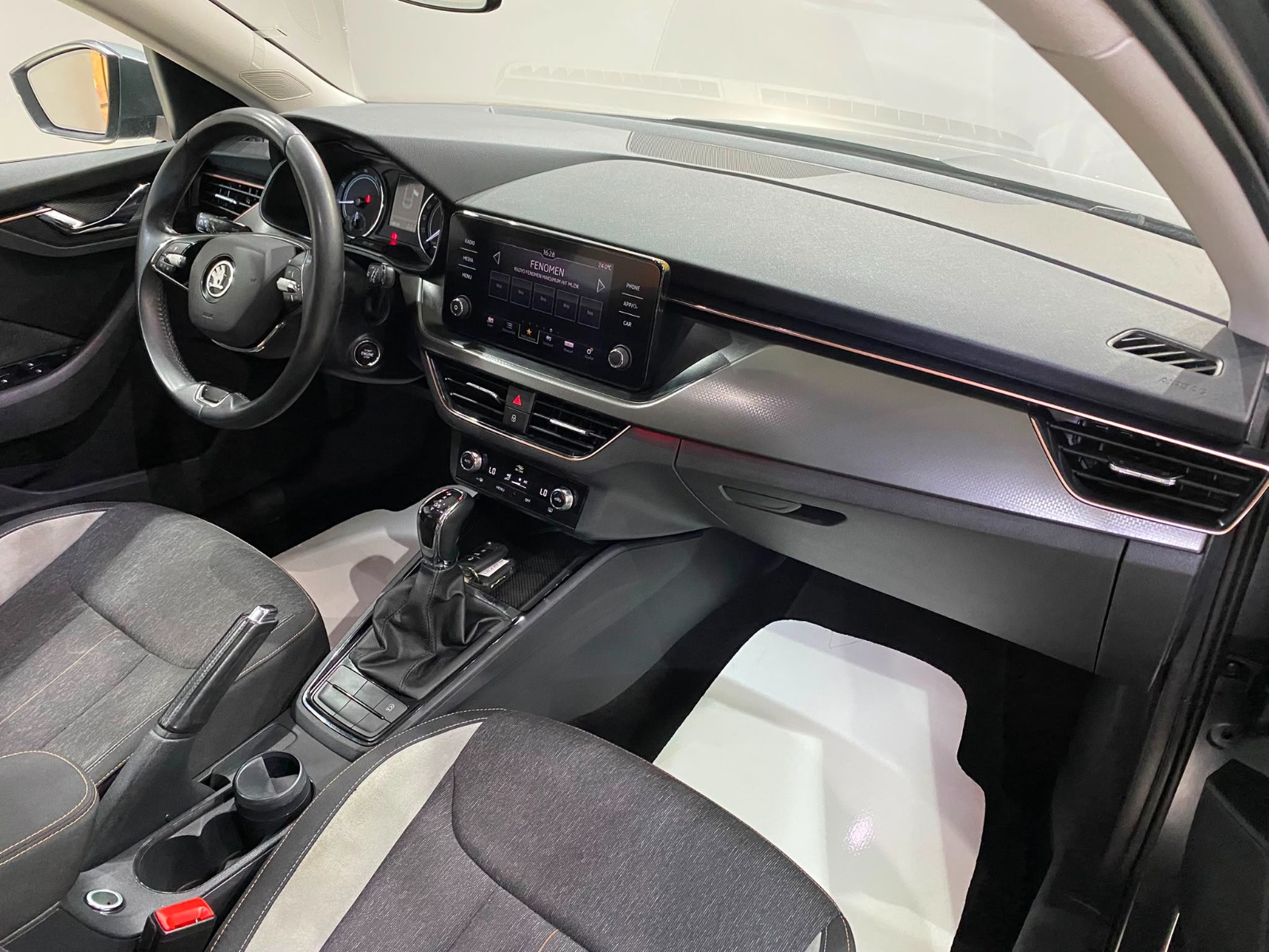 2022 Benzin Otomatik Skoda Scala Gümüş Gri Gürel Tasarım Aksesuar Otomotiv San. Tic. Ltd. Şti.