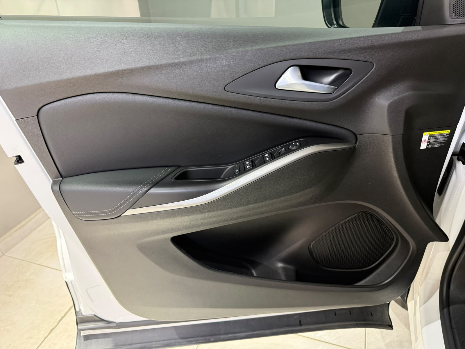 2024 Benzin Otomatik Opel Grandland Beyaz Gürel Tasarım Aksesuar Otomotiv San. Tic. Ltd. Şti.