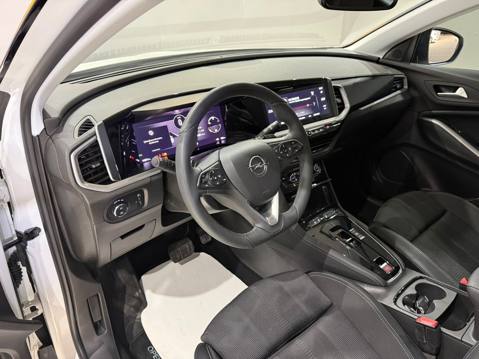 2024 Benzin Otomatik Opel Grandland Beyaz Gürel Tasarım Aksesuar Otomotiv San. Tic. Ltd. Şti.