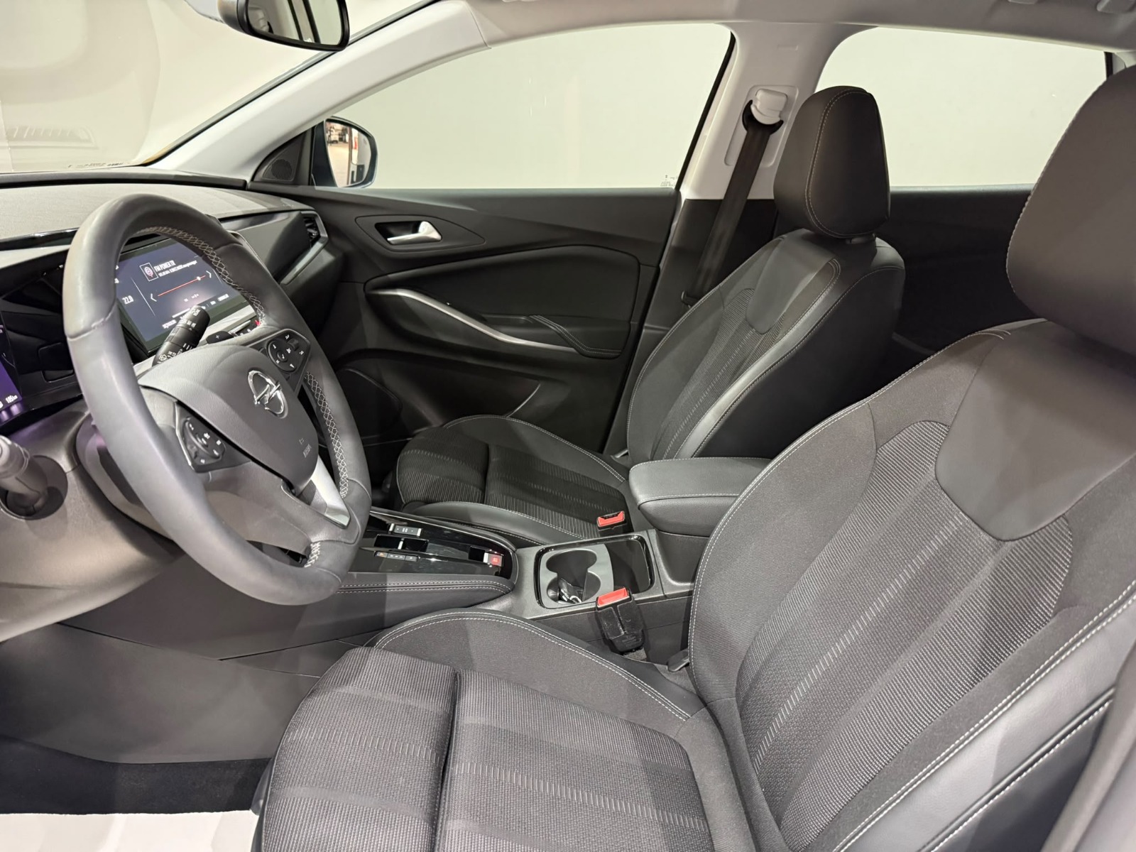 2024 Benzin Otomatik Opel Grandland Beyaz Gürel Tasarım Aksesuar Otomotiv San. Tic. Ltd. Şti.