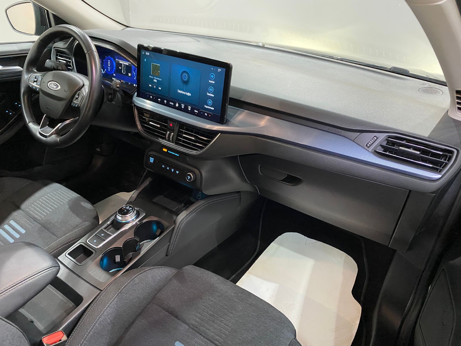 2023 Dizel Otomatik Ford Focus Siyah Gürel Tasarım Aksesuar Otomotiv San. Tic. Ltd. Şti.