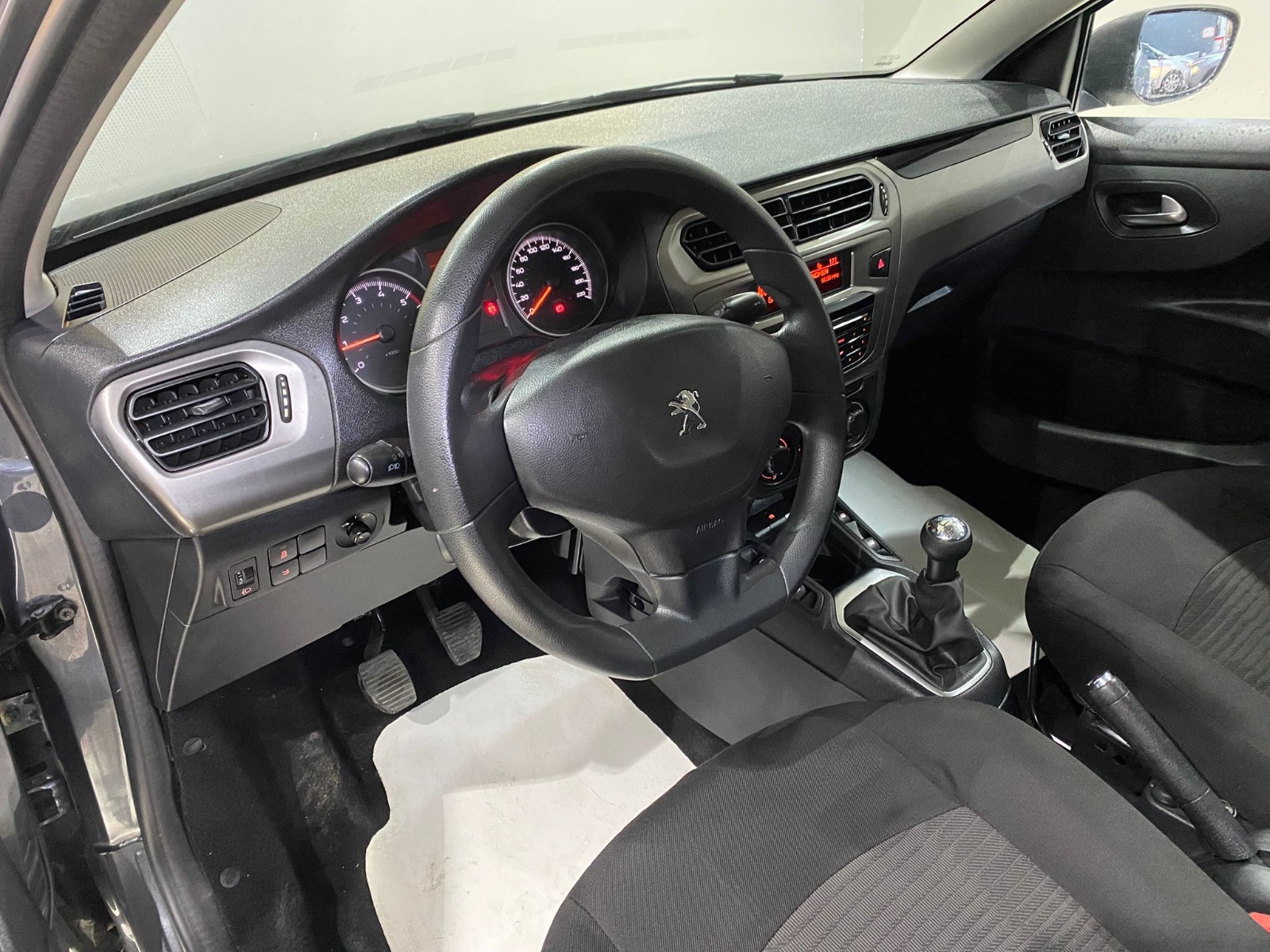 2017 Dizel Manuel Peugeot 301 Gri Gürel Tasarım Aksesuar Otomotiv San. Tic. Ltd. Şti.