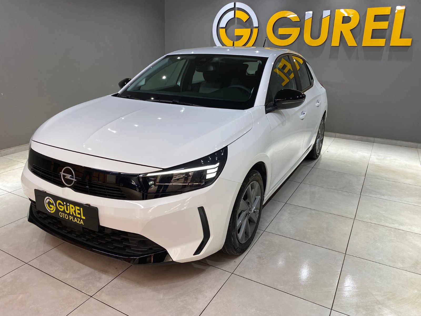 2025 Benzin Otomatik Opel Corsa Beyaz Gürel Tasarım Aksesuar Otomotiv San. Tic. Ltd. Şti.