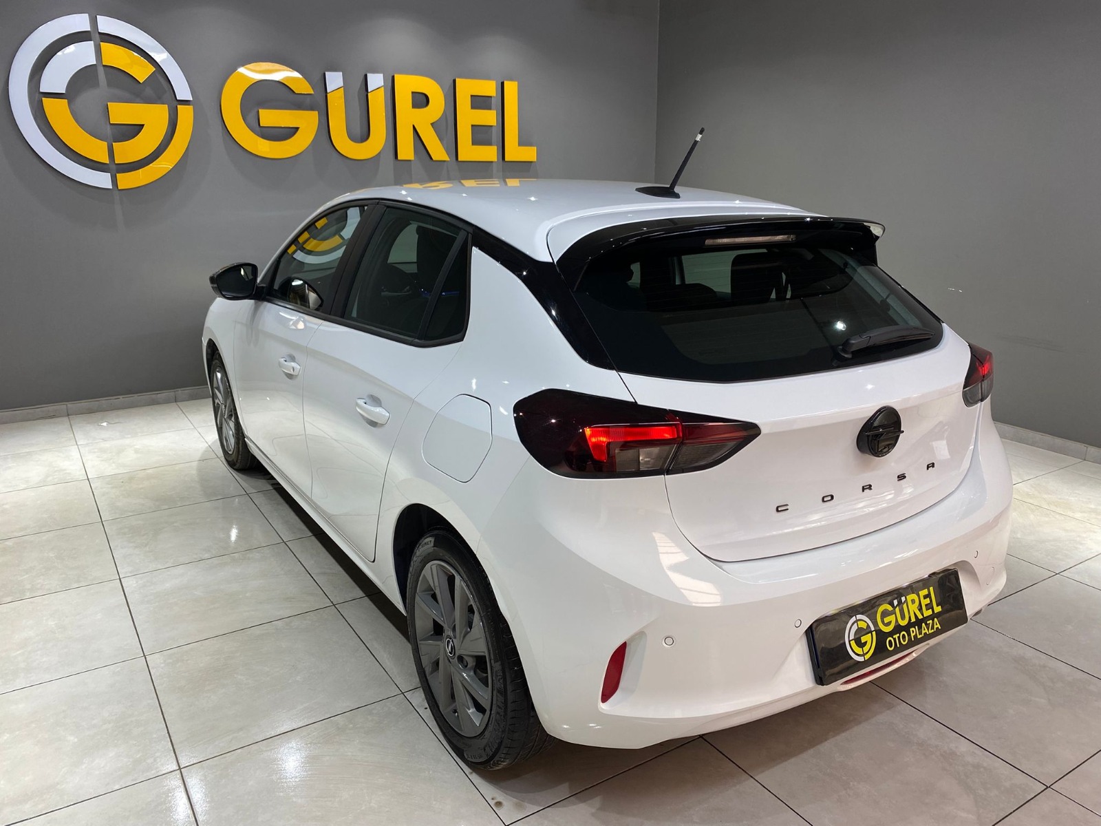 2025 Benzin Otomatik Opel Corsa Beyaz Gürel Tasarım Aksesuar Otomotiv San. Tic. Ltd. Şti.