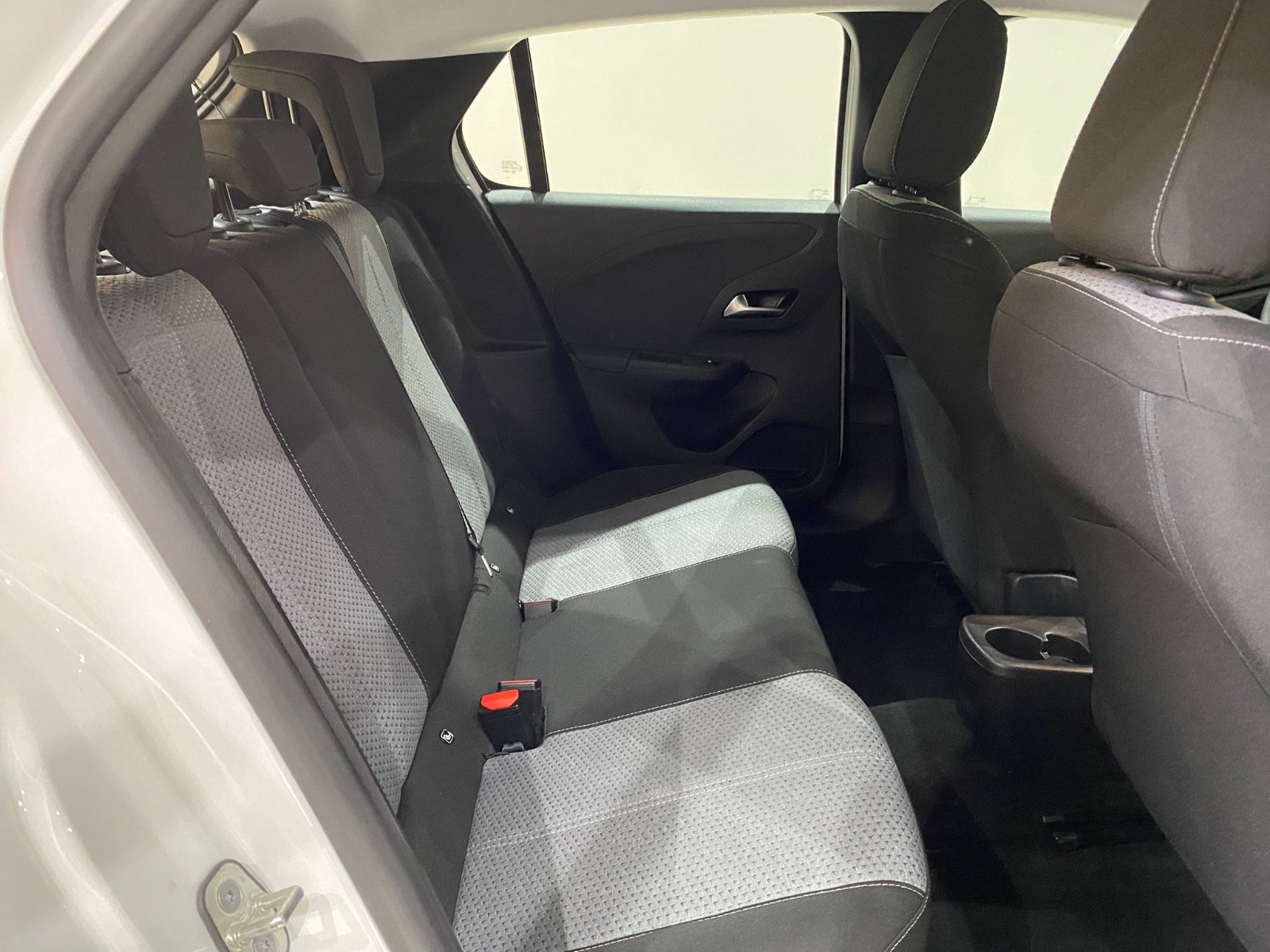 2025 Benzin Otomatik Opel Corsa Beyaz Gürel Tasarım Aksesuar Otomotiv San. Tic. Ltd. Şti.
