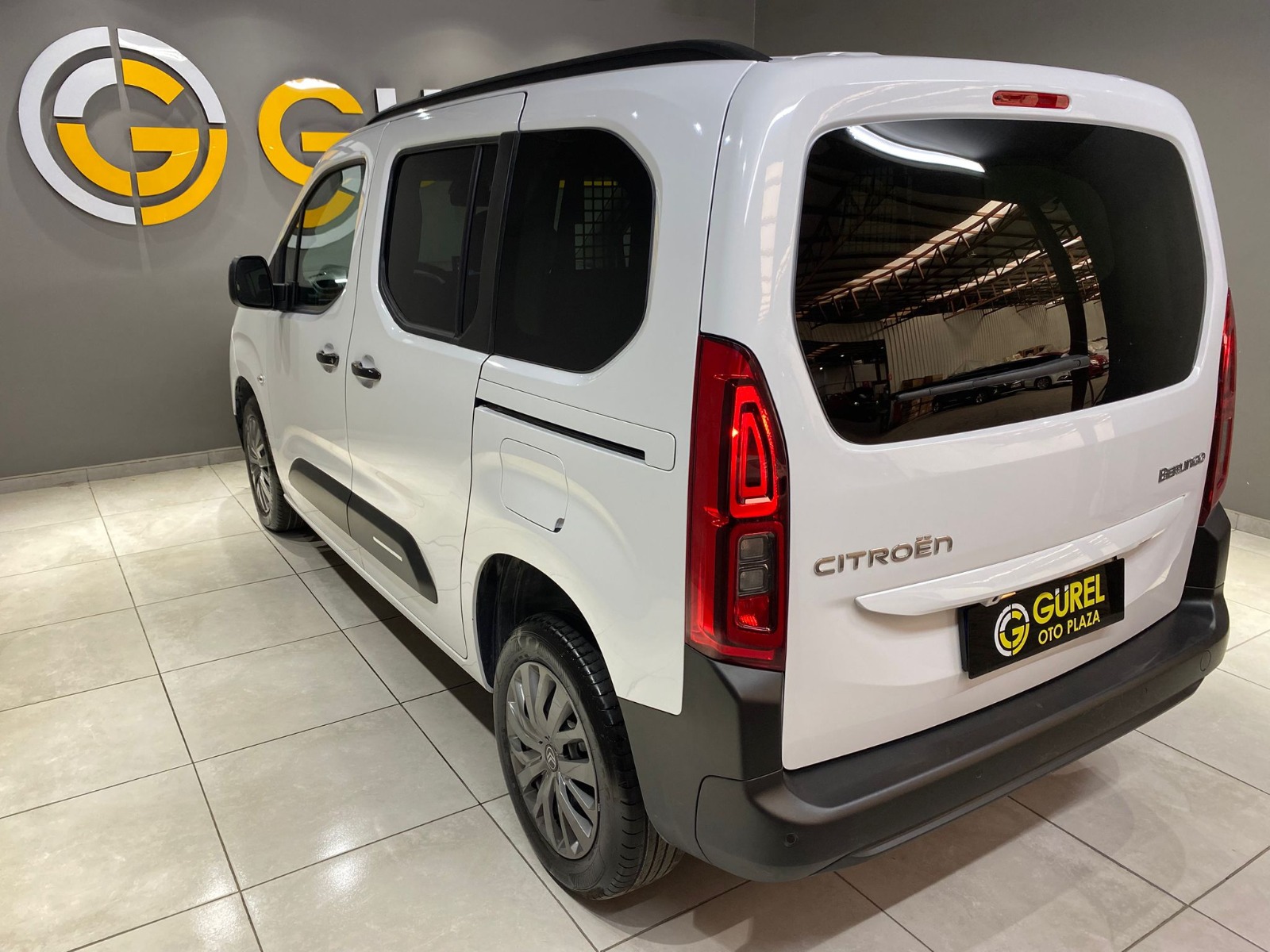 2026 Dizel Otomatik Citroen Berlingo Beyaz Gürel Tasarım Aksesuar Otomotiv San. Tic. Ltd. Şti.