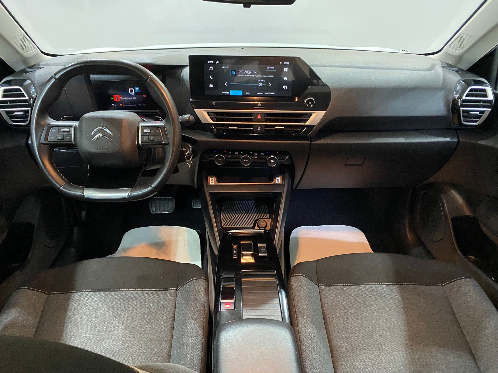 2024 Benzin Otomatik Citroen C4 X Beyaz Gürel Tasarım Aksesuar Otomotiv San. Tic. Ltd. Şti.