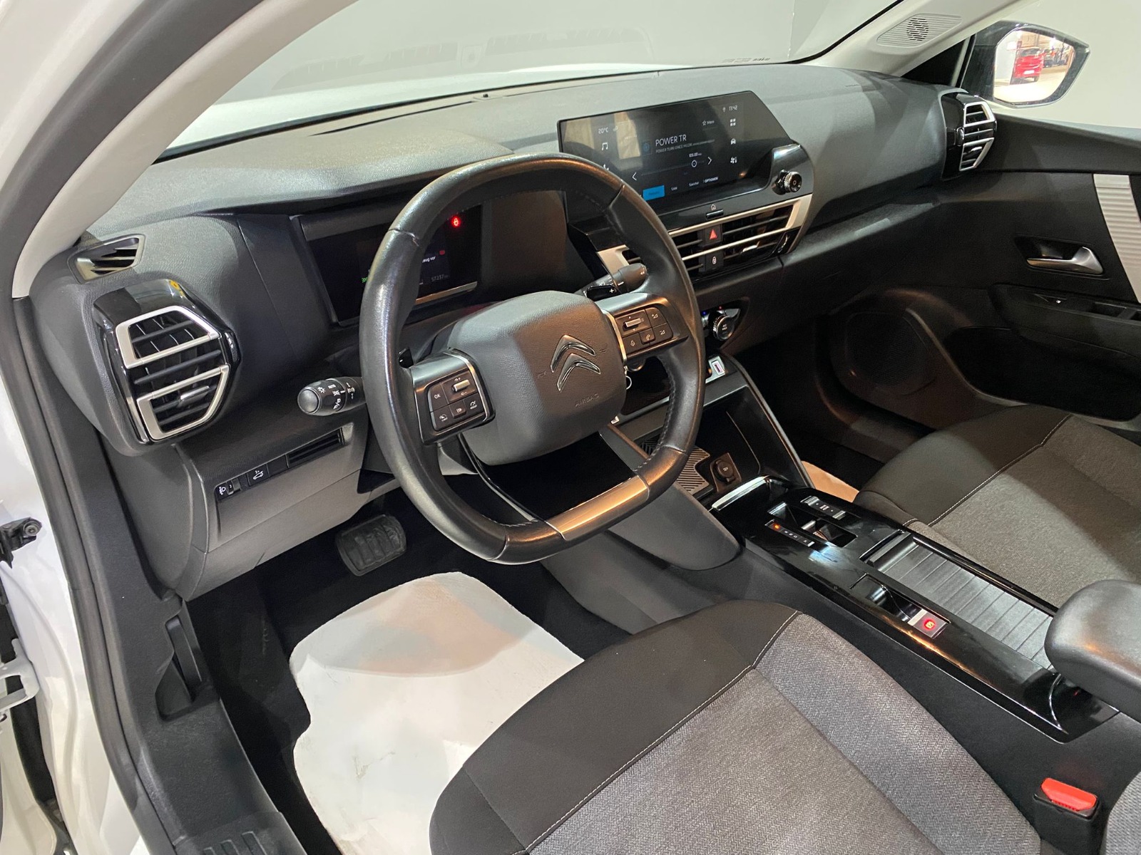 2024 Benzin Otomatik Citroen C4 X Beyaz Gürel Tasarım Aksesuar Otomotiv San. Tic. Ltd. Şti.