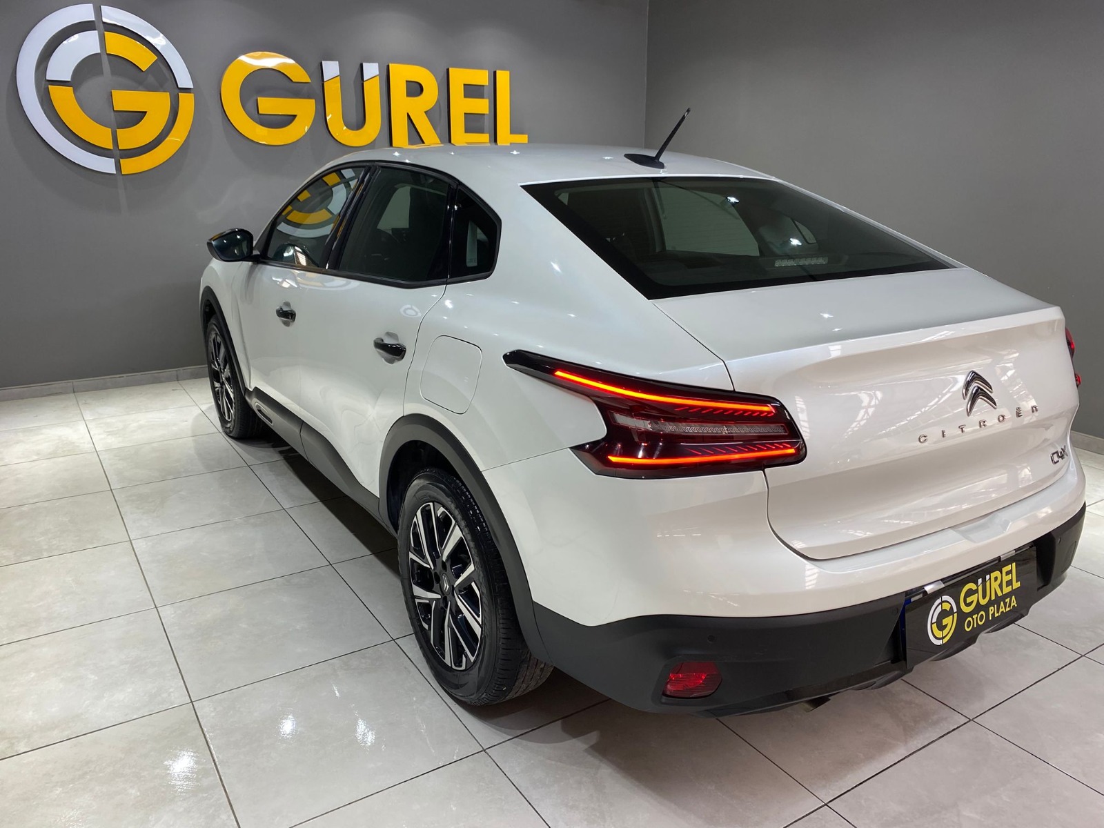 2024 Benzin Otomatik Citroen C4 X Beyaz Gürel Tasarım Aksesuar Otomotiv San. Tic. Ltd. Şti.