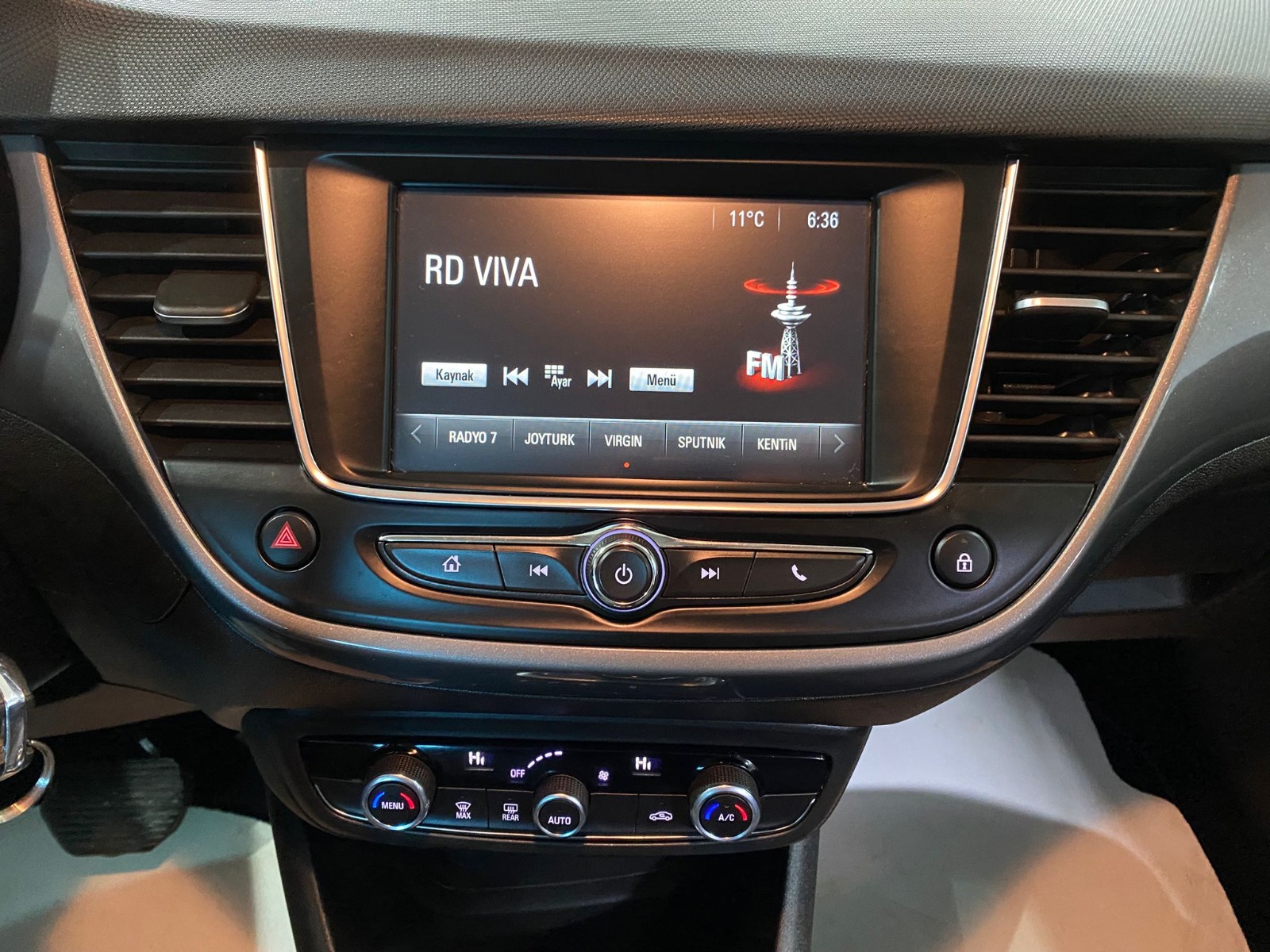 2022 Benzin Otomatik Opel Crossland Gri Gürel Tasarım Aksesuar Otomotiv San. Tic. Ltd. Şti.